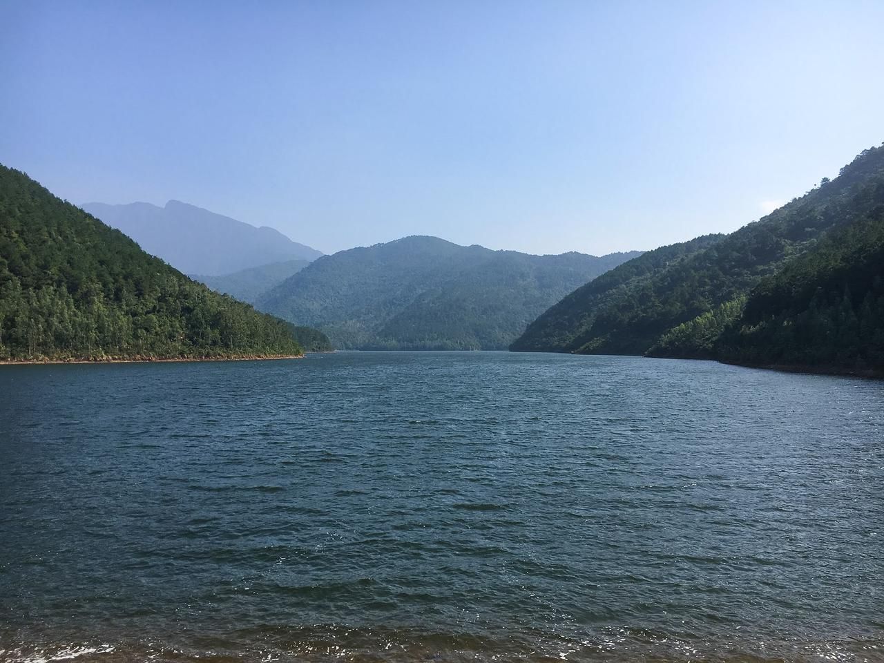 VN Travel Guide