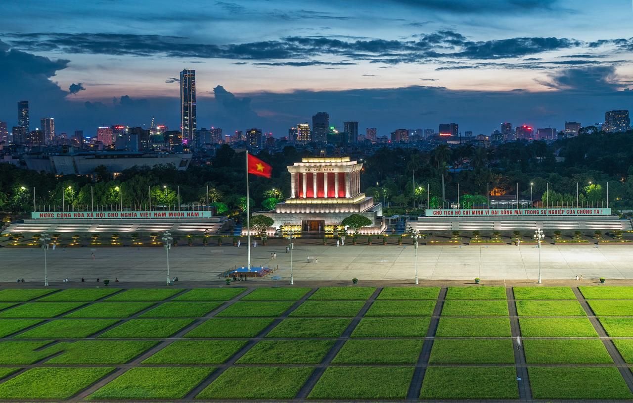 VN Travel Guide