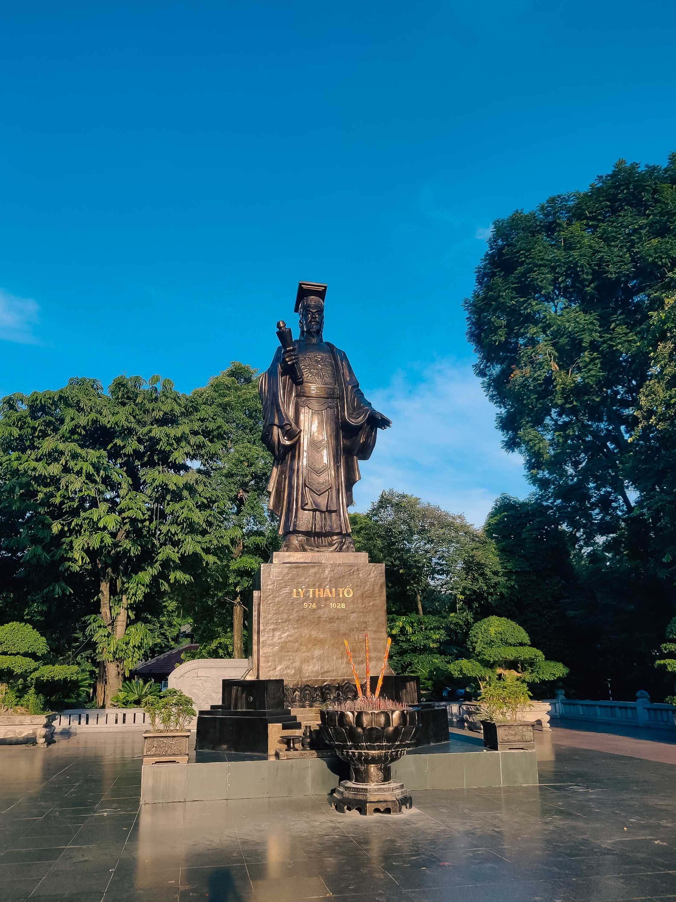 VN TRAVEL GUIDE - Cẩm nang du lịch - Đồng hành cùng mỗi chuyến đi