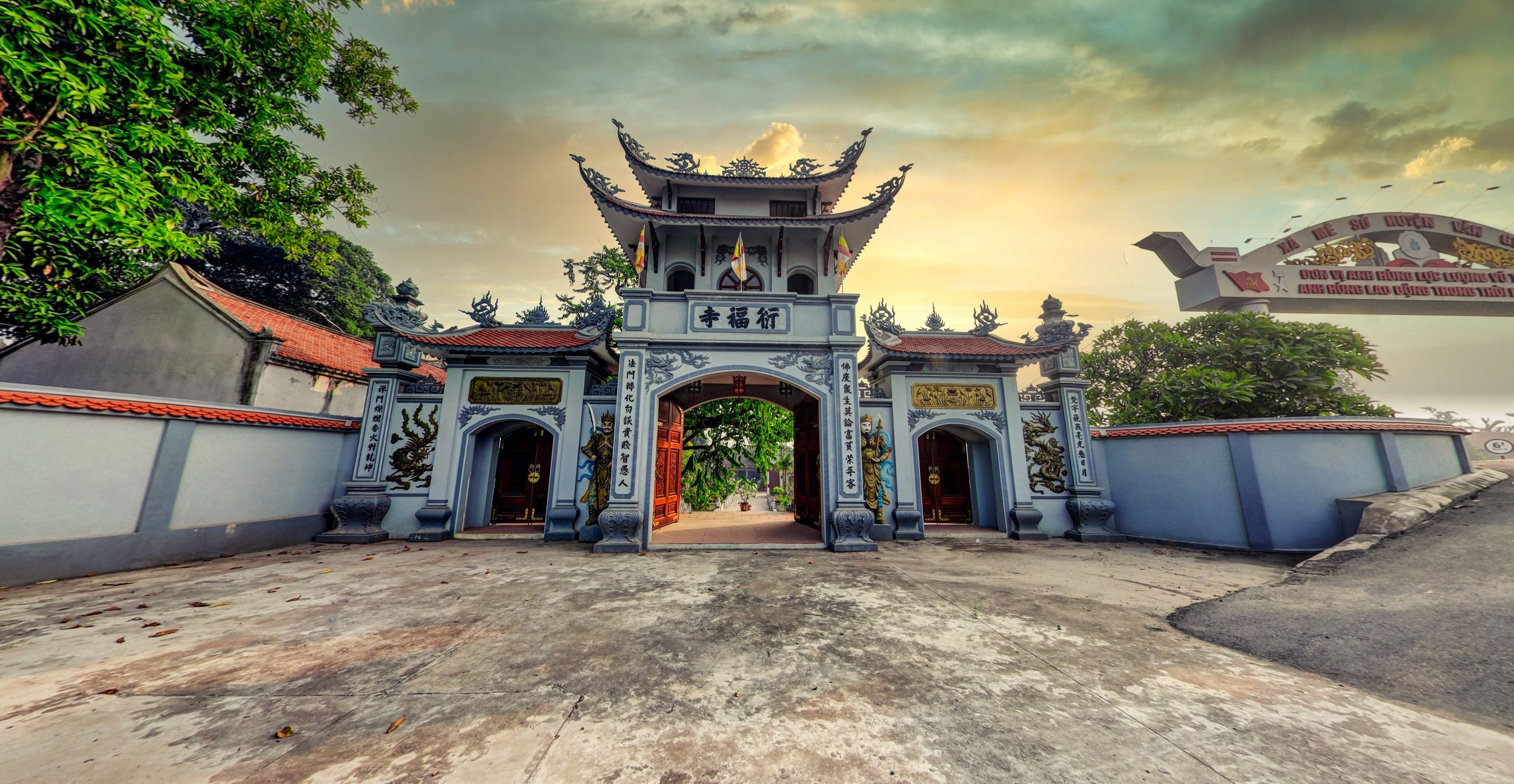 VN Travel Guide