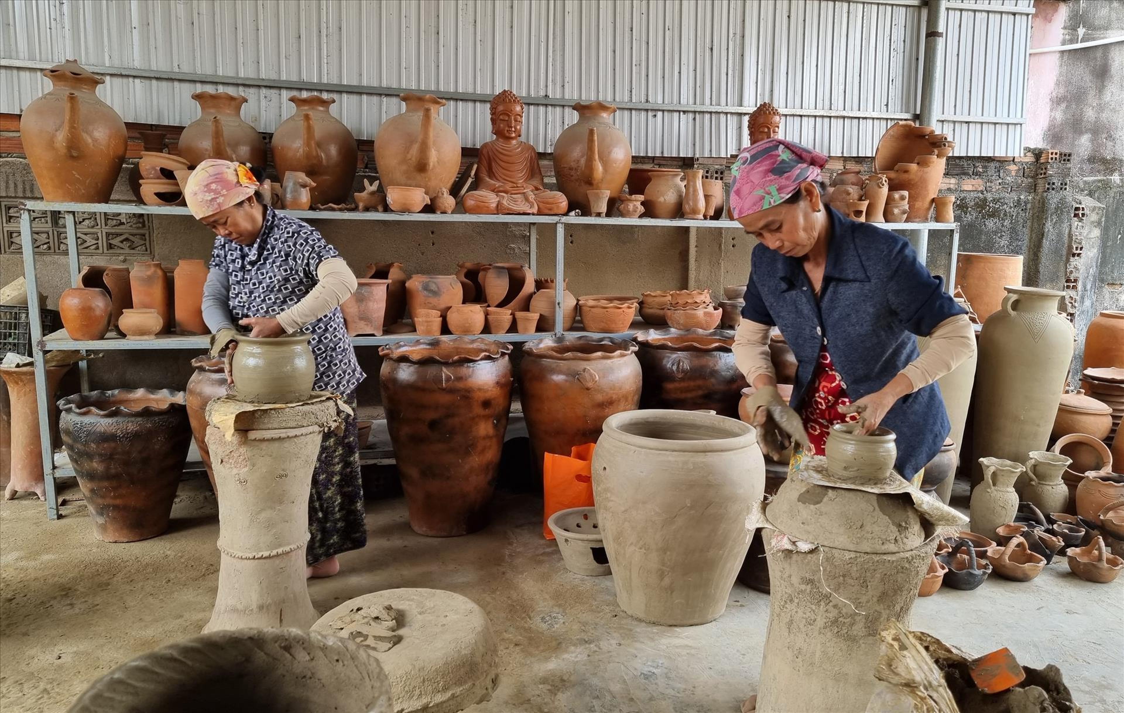 Làng gốm Bàu Trúc: Nơi lưu giữ hồn đất Chăm nghìn năm - Hình 3