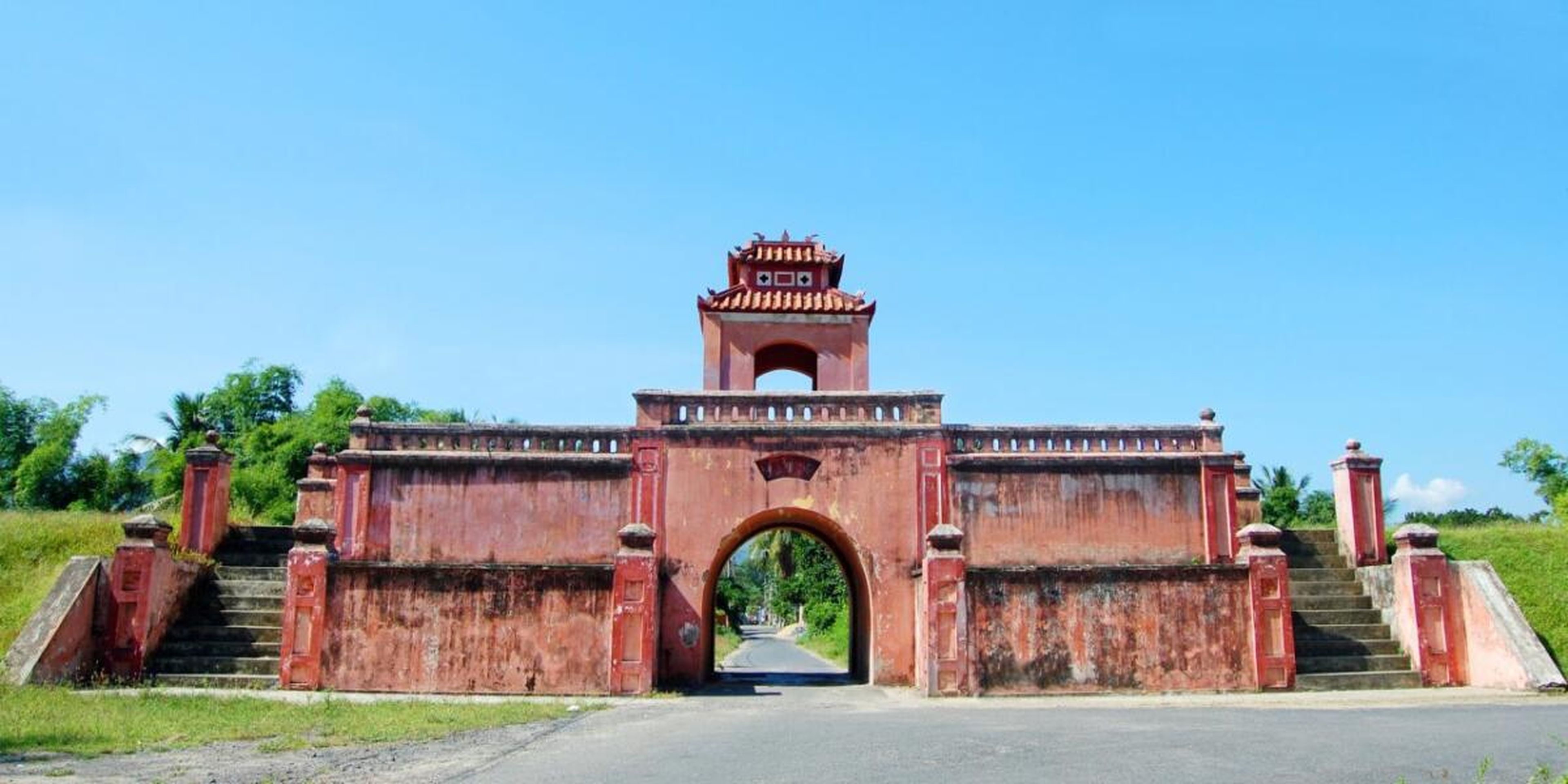 An Afternoon Stroll Around Dien Khanh Ancient Citadel - Hình 1