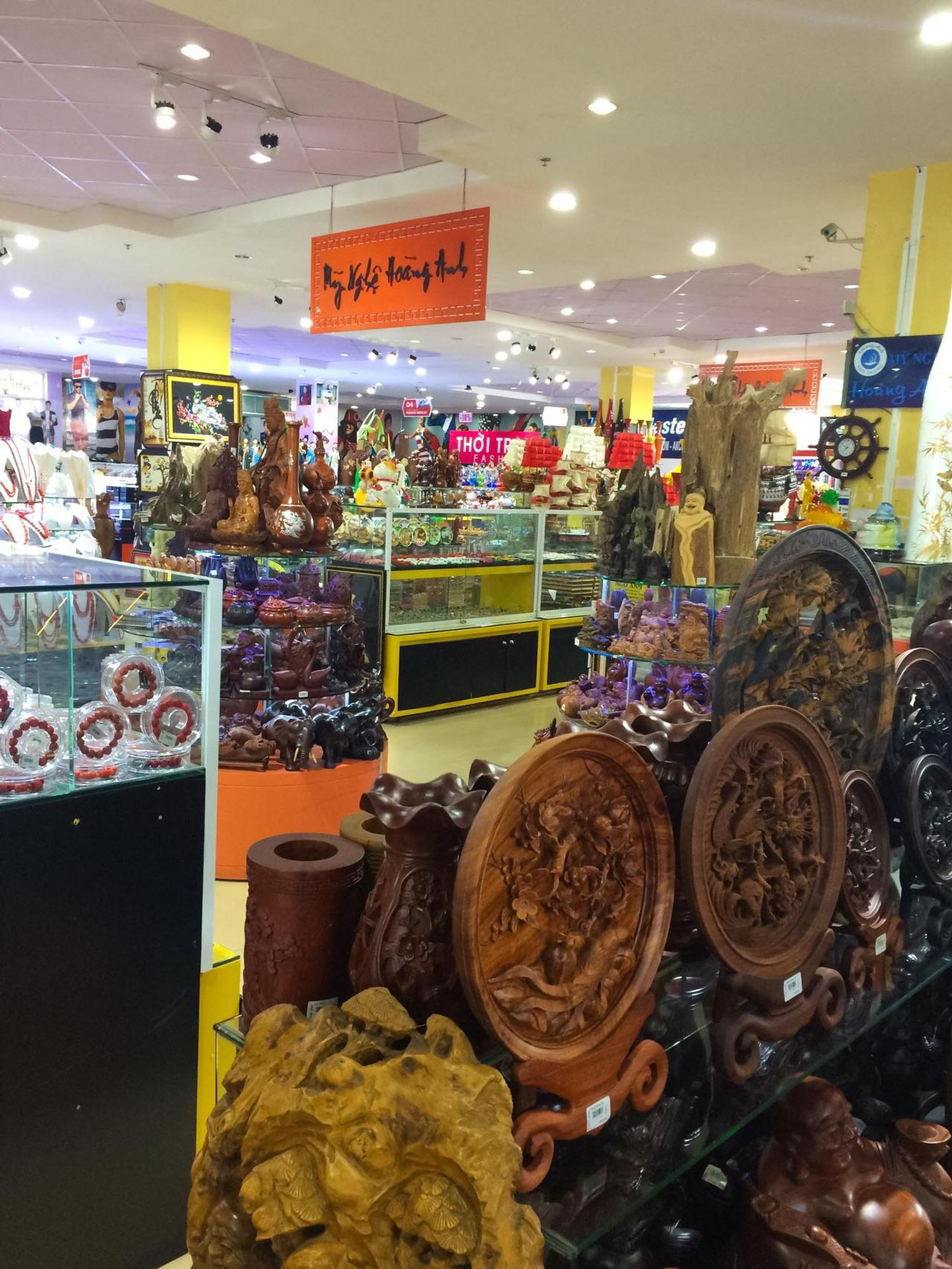 Maximark Nha Trang: The perfect shopping paradise for tourists. - Hình 4