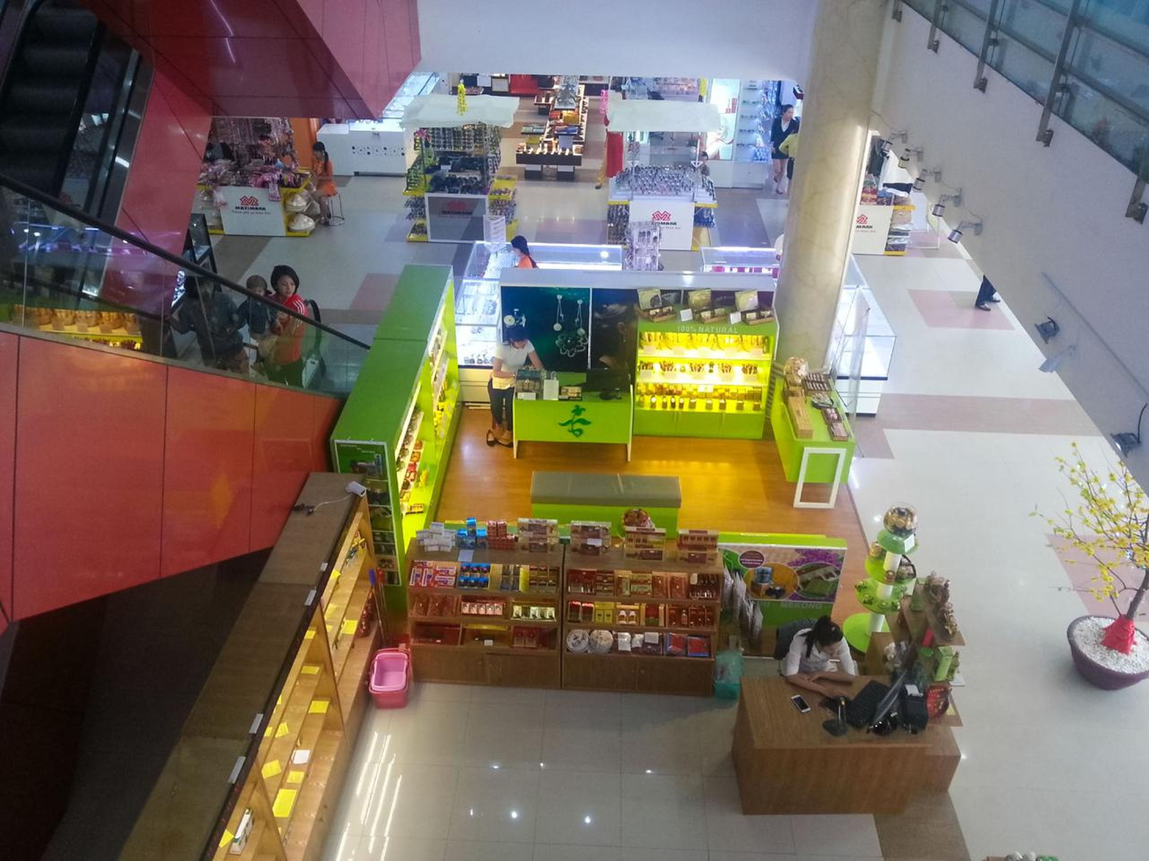 Maximark Nha Trang: The perfect shopping paradise for tourists. - Hình 14