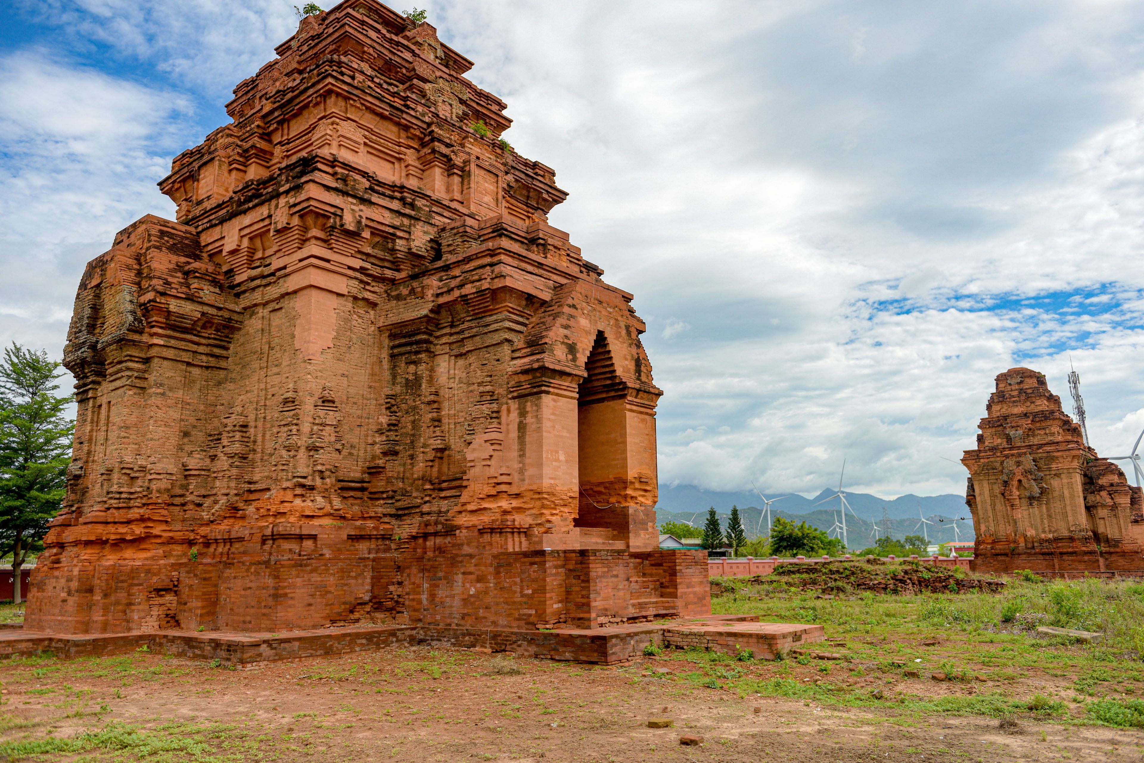 Tháp Hòa Lai - Hình 17