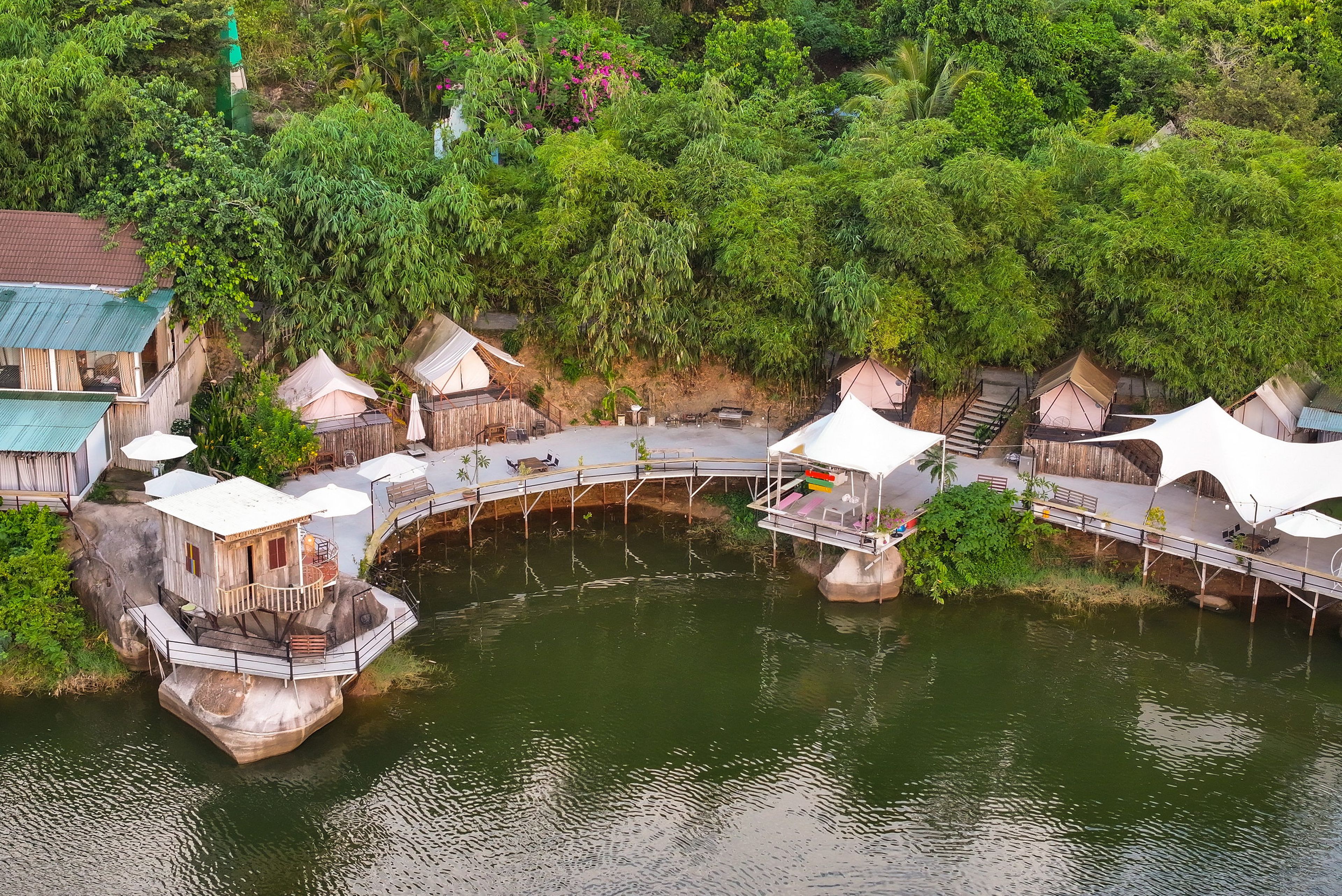 Kenh Ha Lake - Hình 2