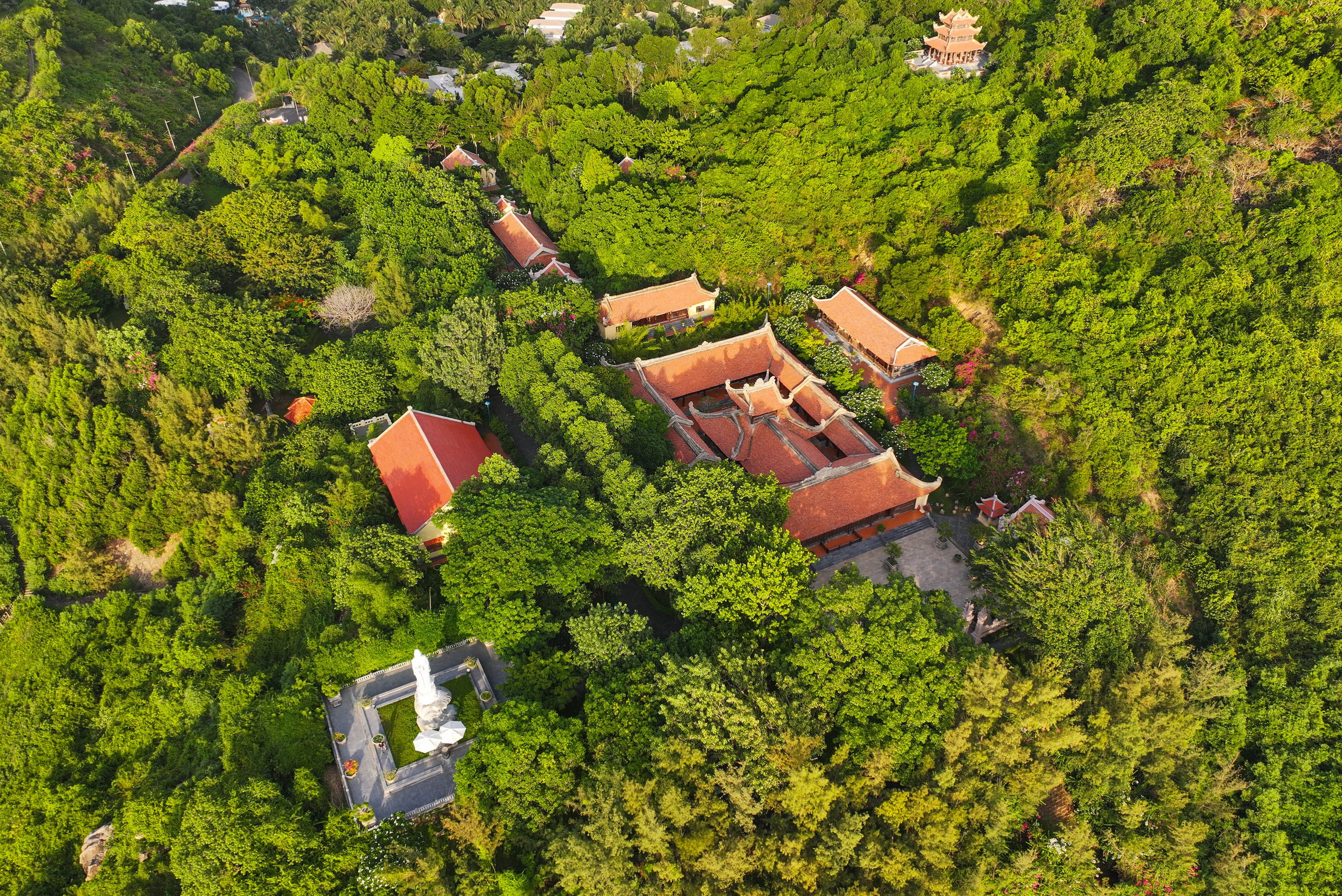 Truc Lam Tinh Vien - Vinpearl Nha Trang - Hình 1