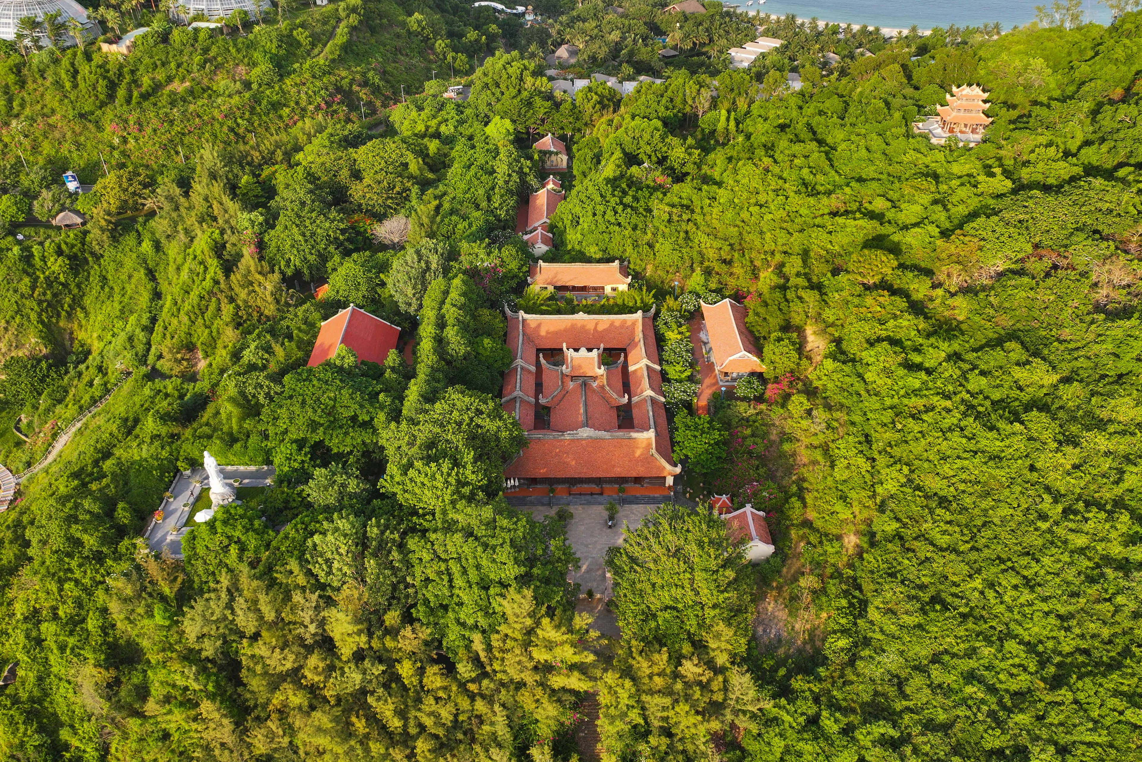 Truc Lam Tinh Vien - Vinpearl Nha Trang - Hình 2