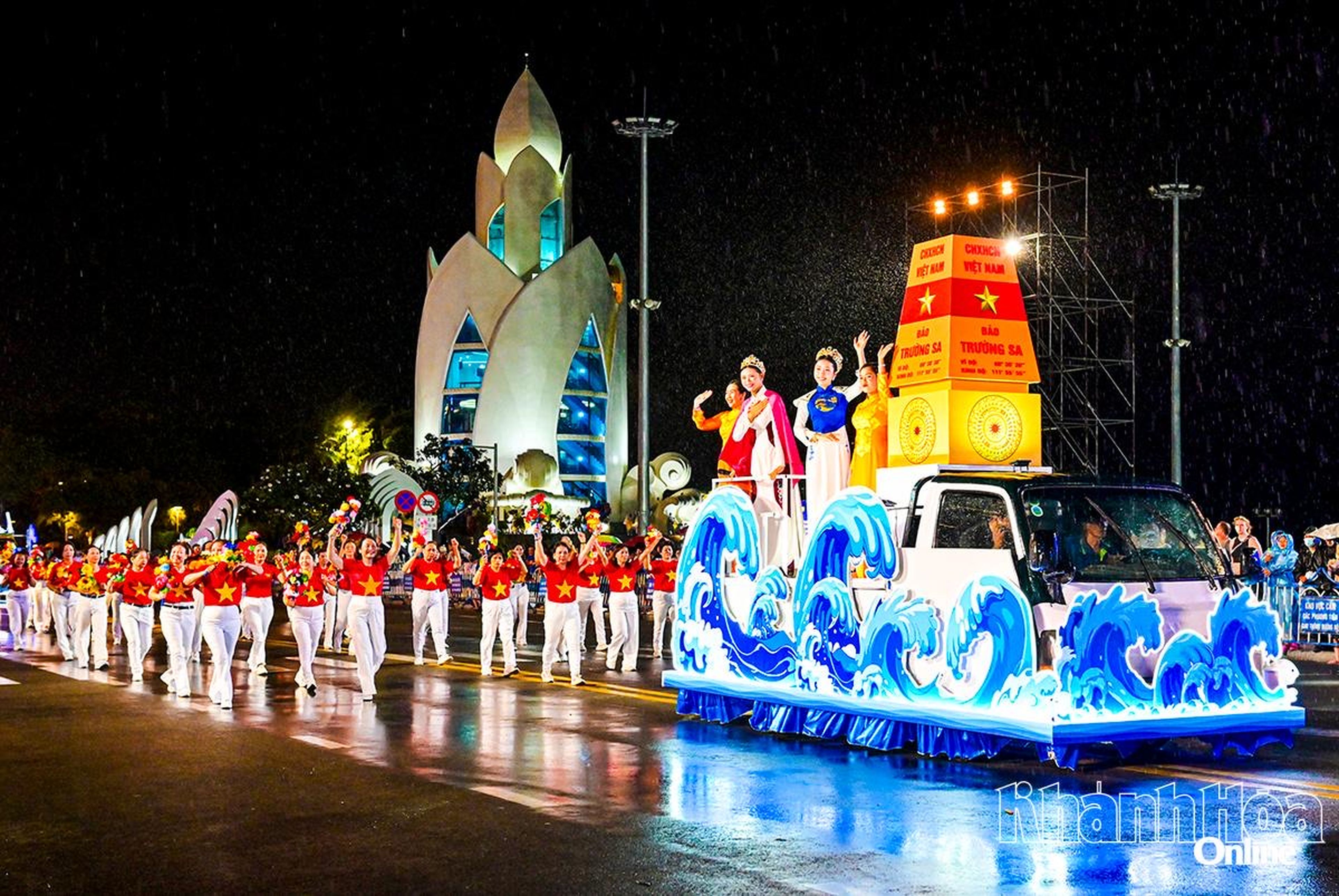 Festival Biển Khánh Hòa năm 2026: Sức hút từ biển xanh, chiều sâu văn hóa - Hình 1
