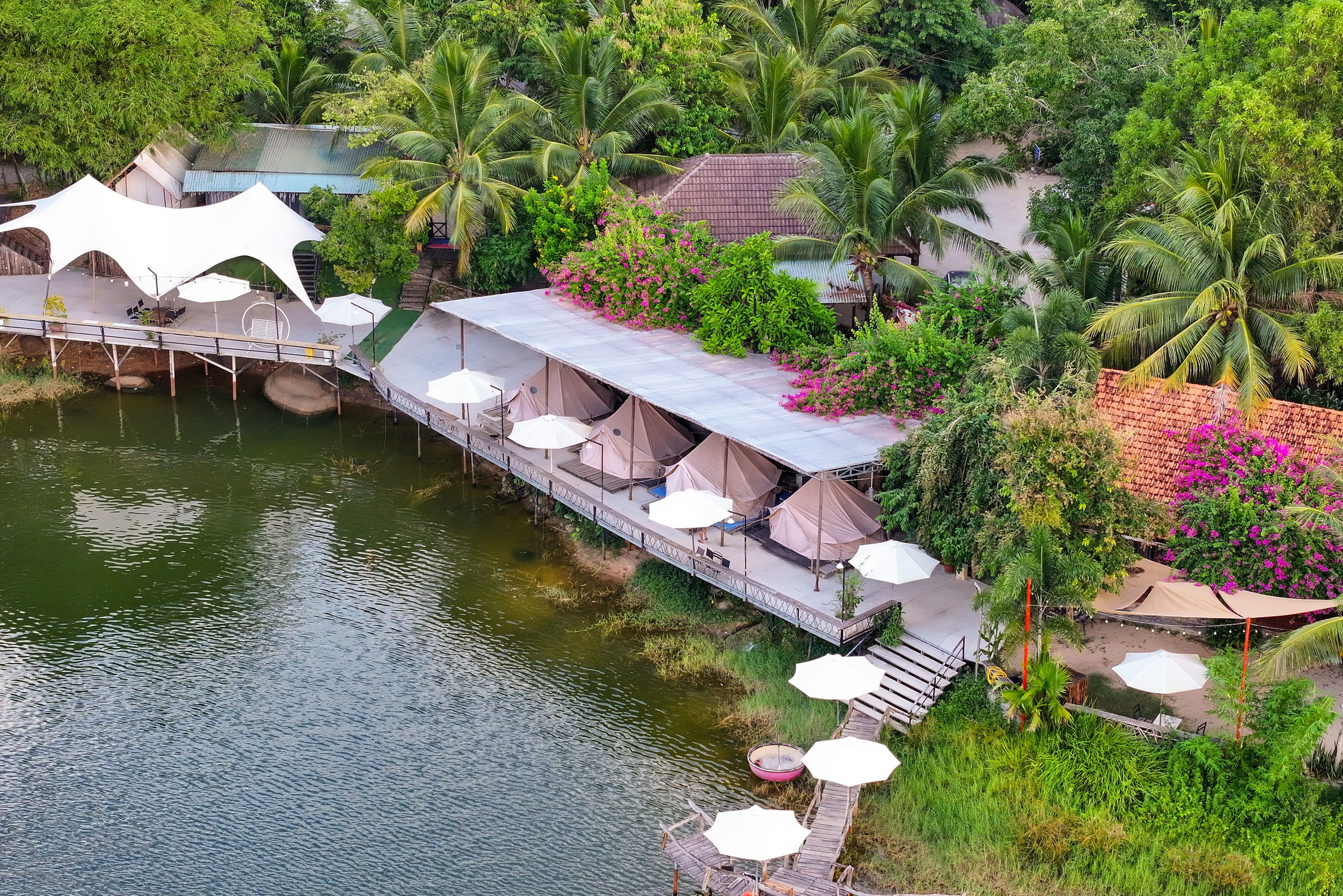 Kenh Ha Lake - Hình 25