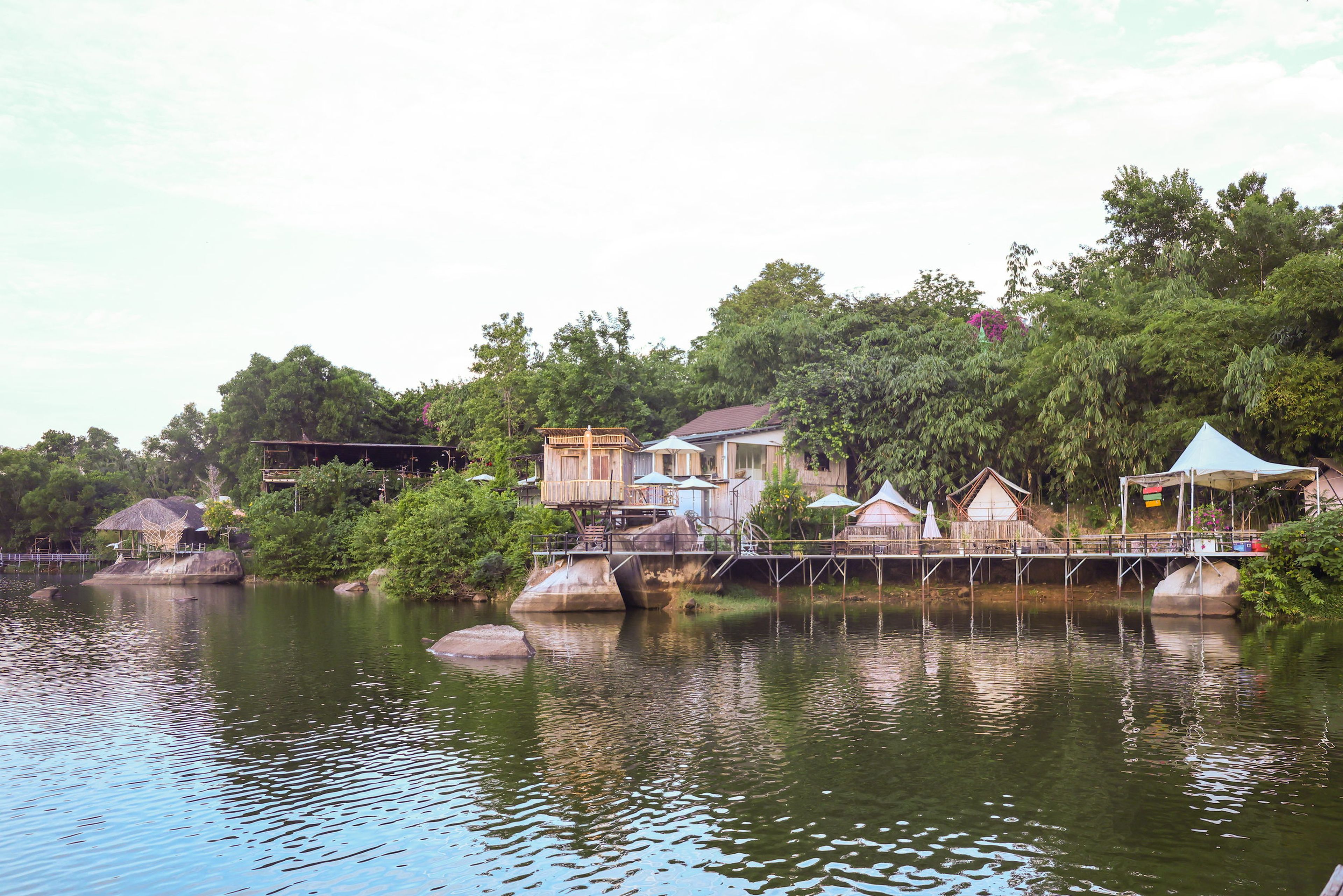 Kenh Ha Lake - Hình 14