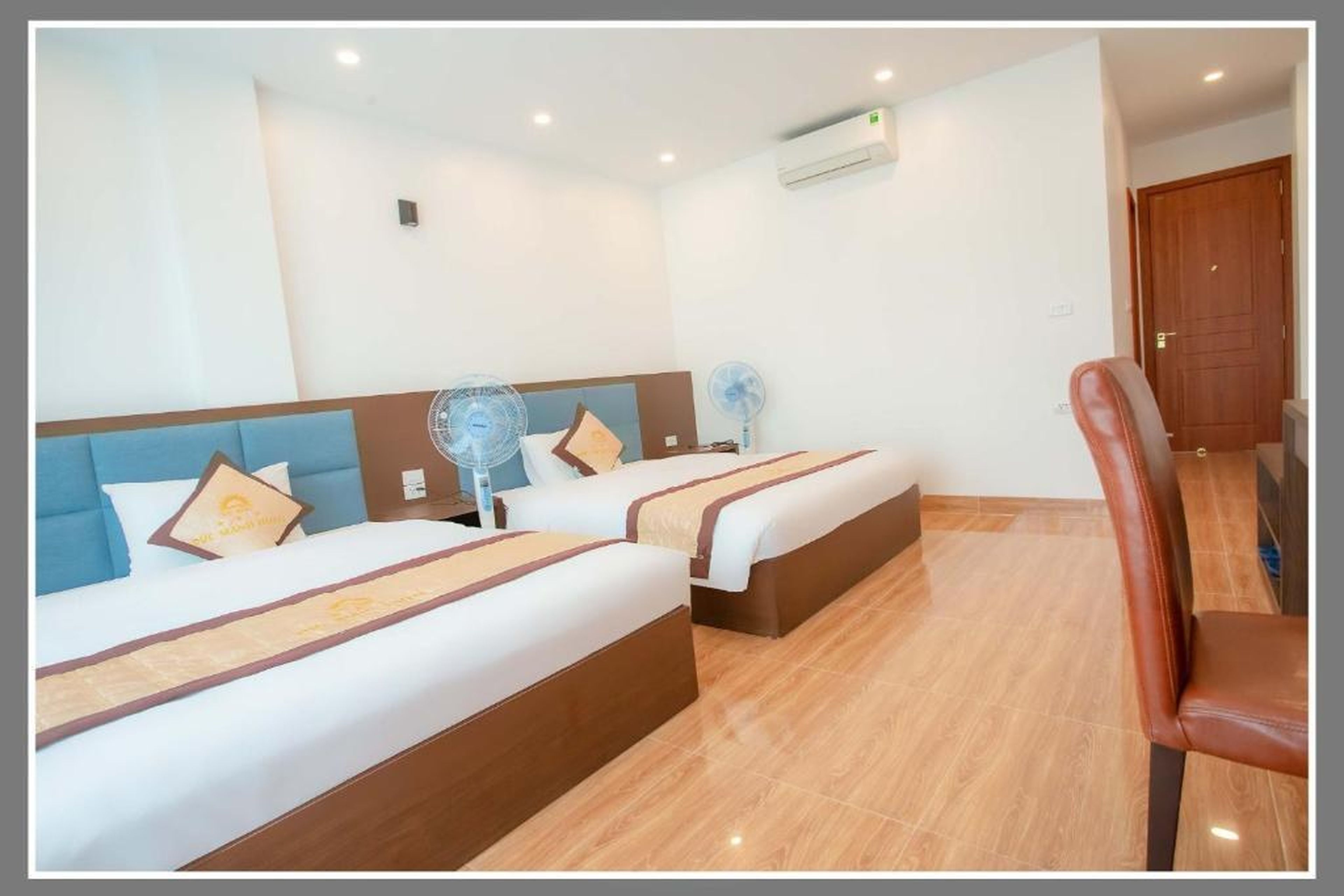 Duc Manh Hotel (Đức Mạnh Hotel) - Hình 11