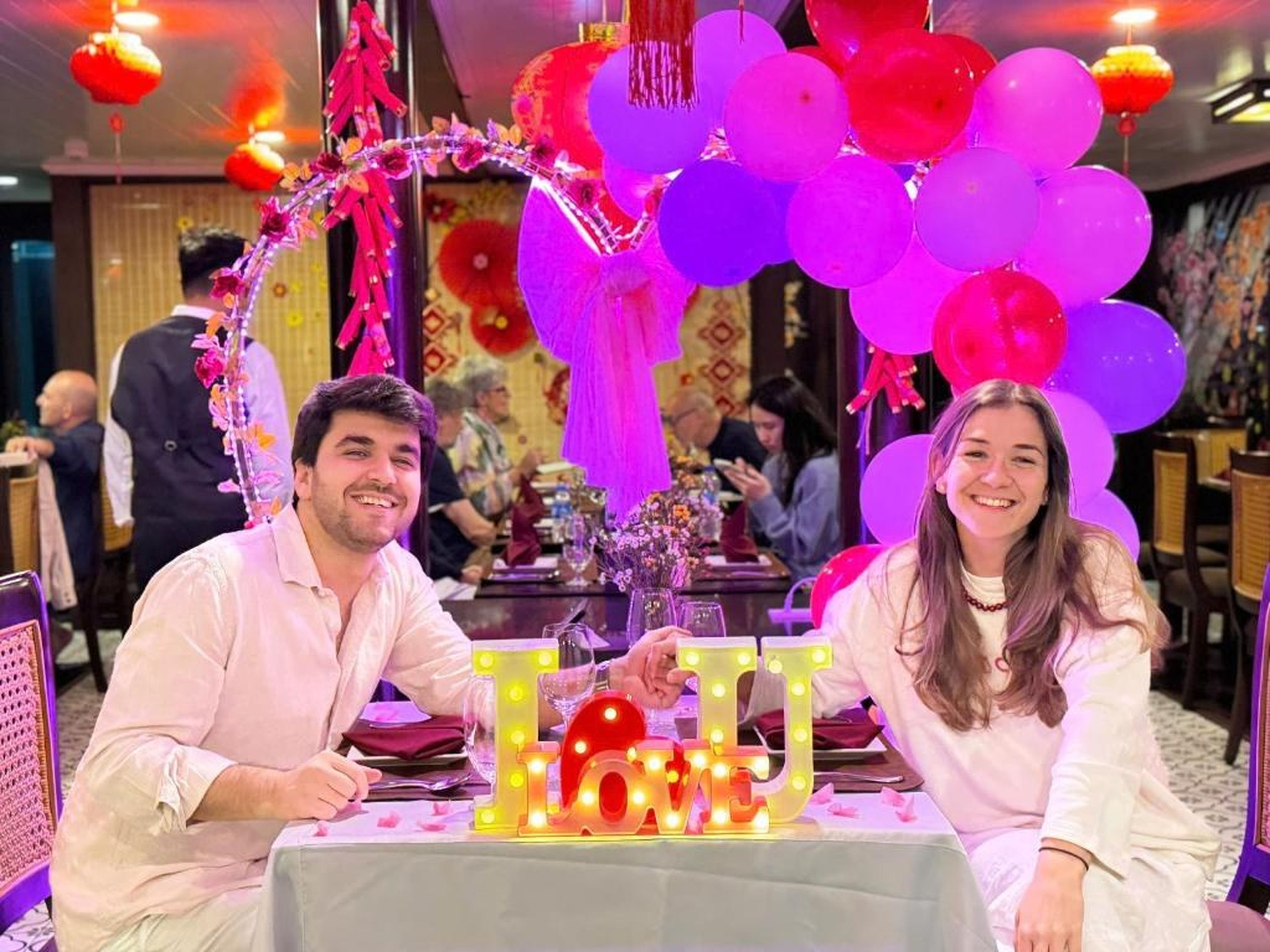 Mila Lux Cruises - Hình 48