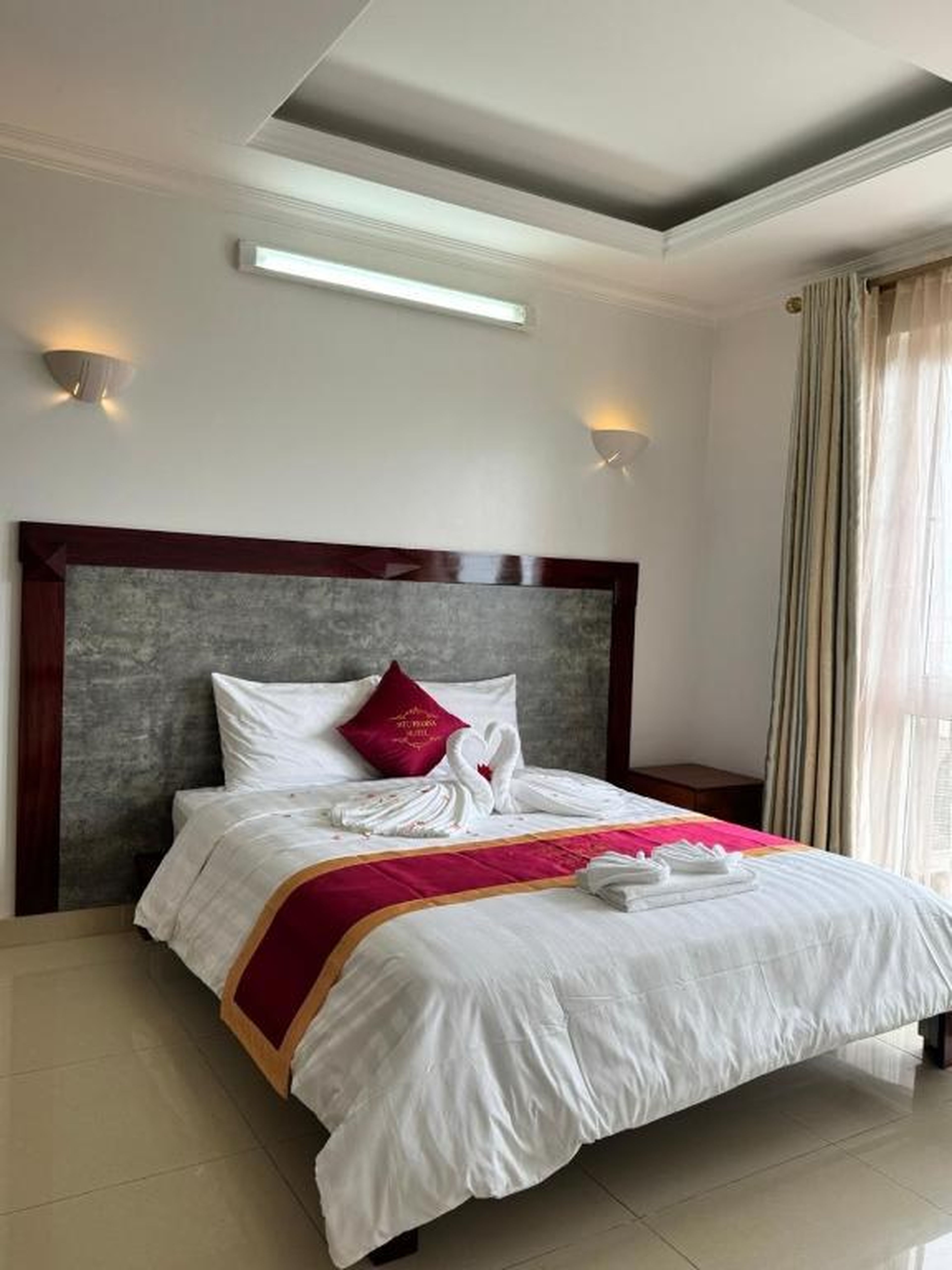 Htc regina hotel - Hình 36