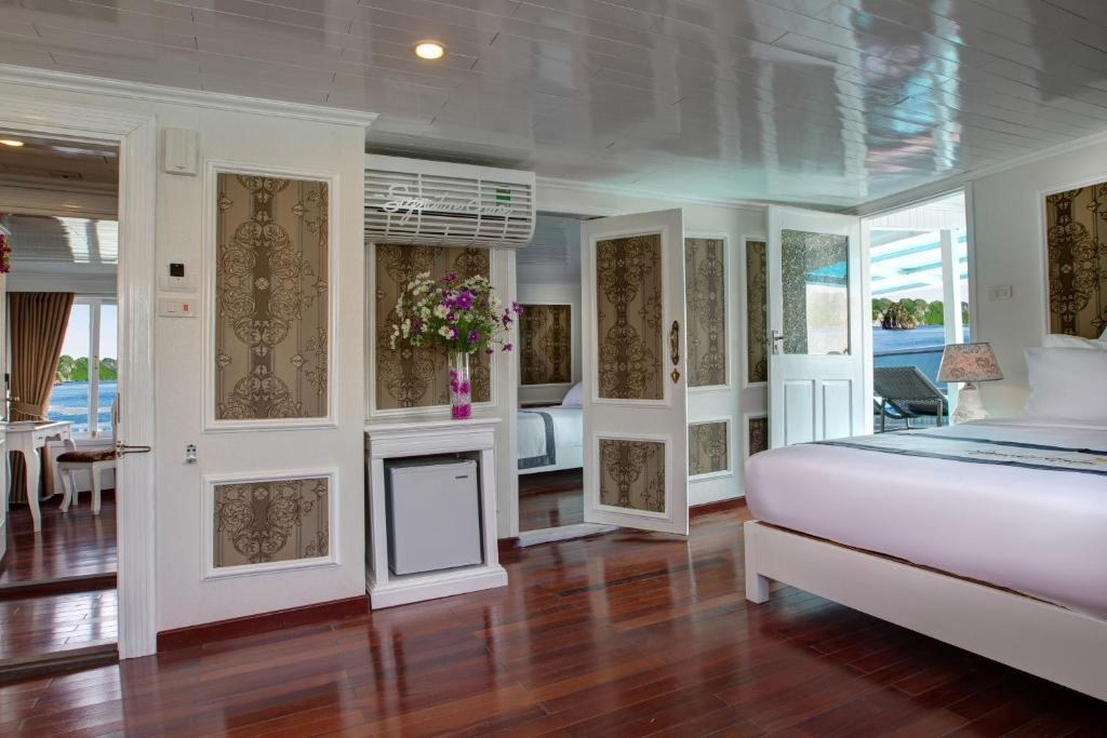 Signature Royal Halong Cruise - Hình 43