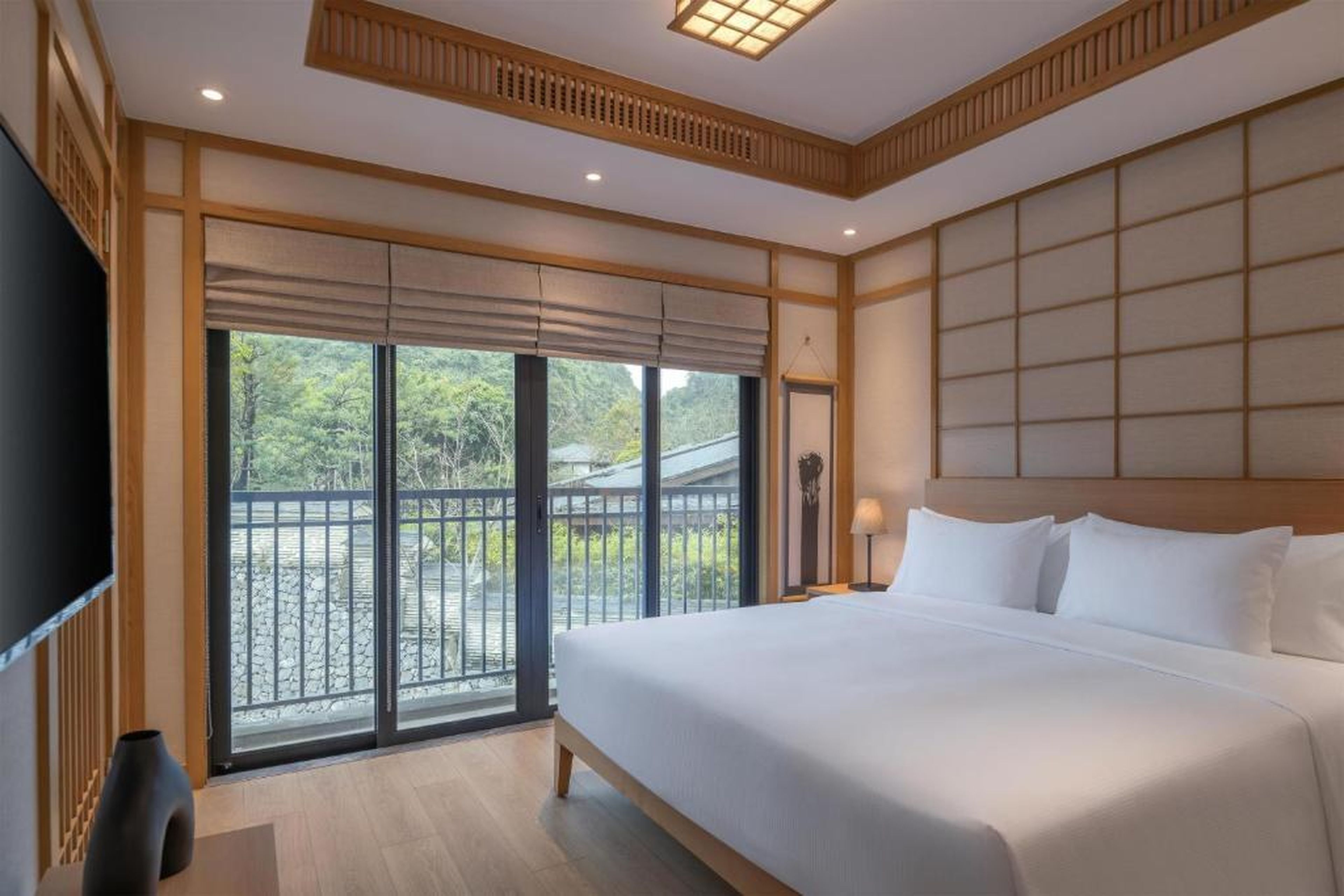 Hilton Quang Hanh Onsen Resort - Hình 49