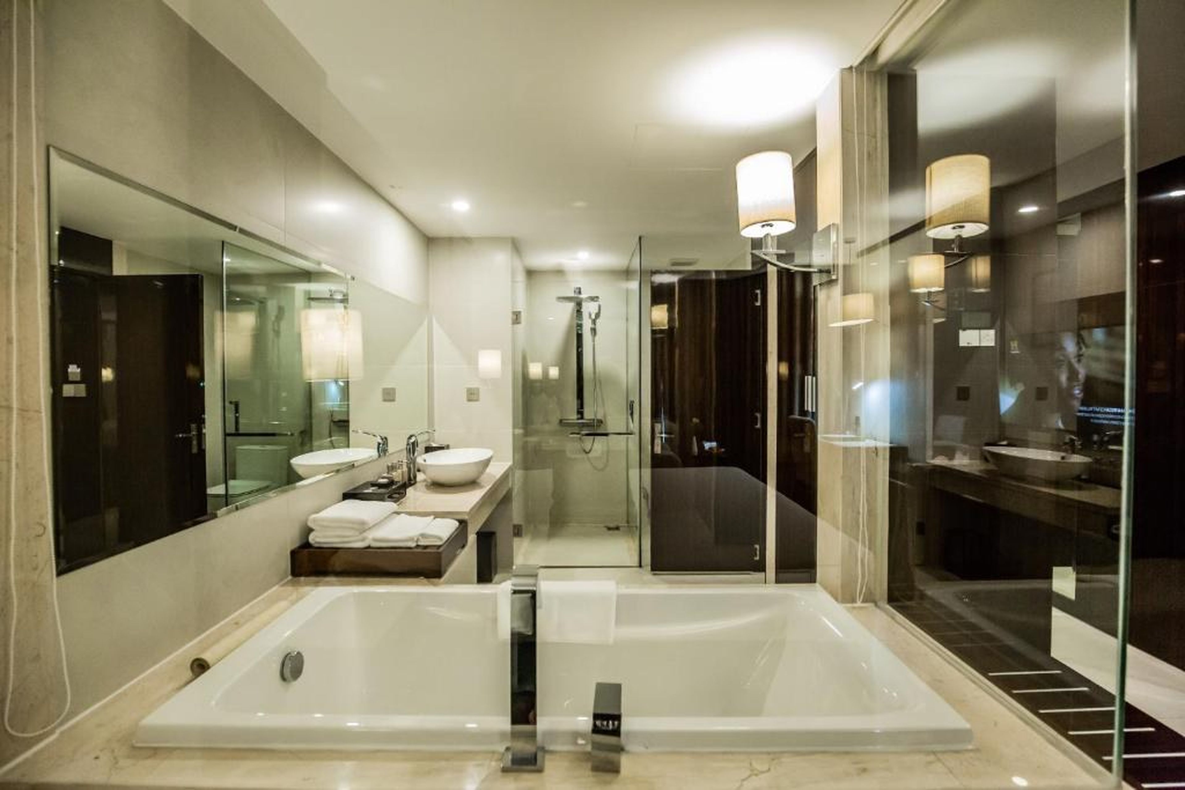 Central Luxury Hạ Long Hotel - Hình 26