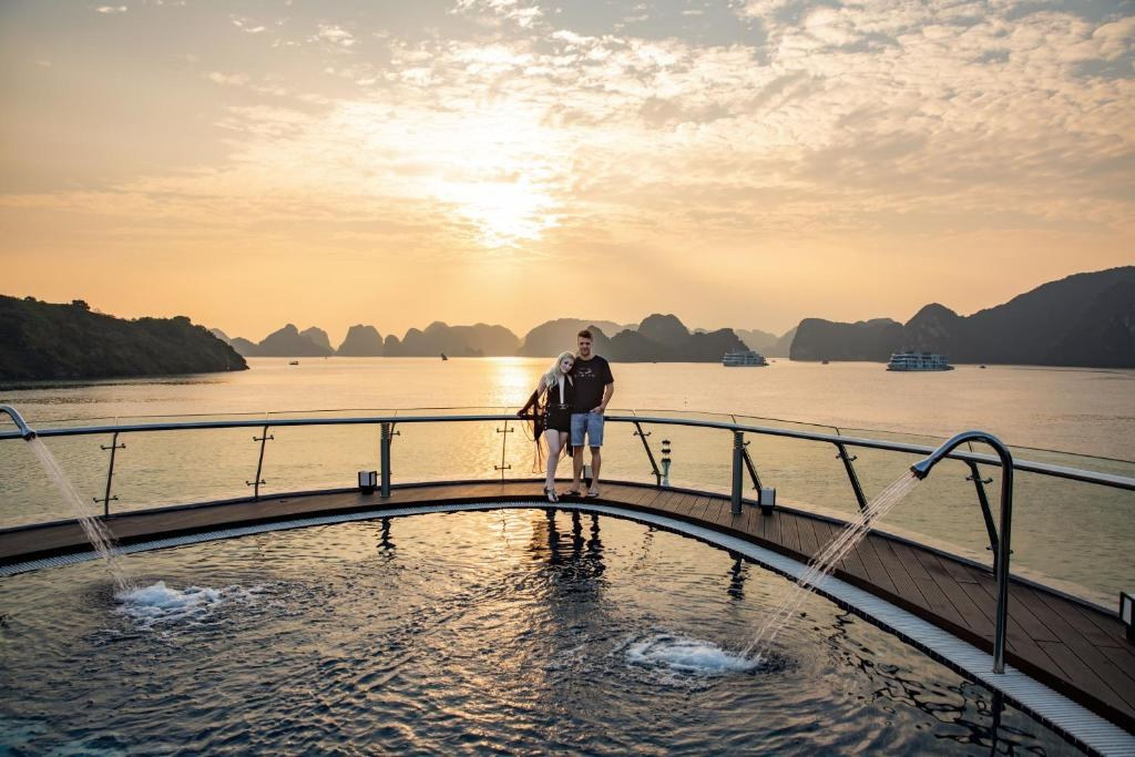 Stellar of the Seas Cruise - Hình 32
