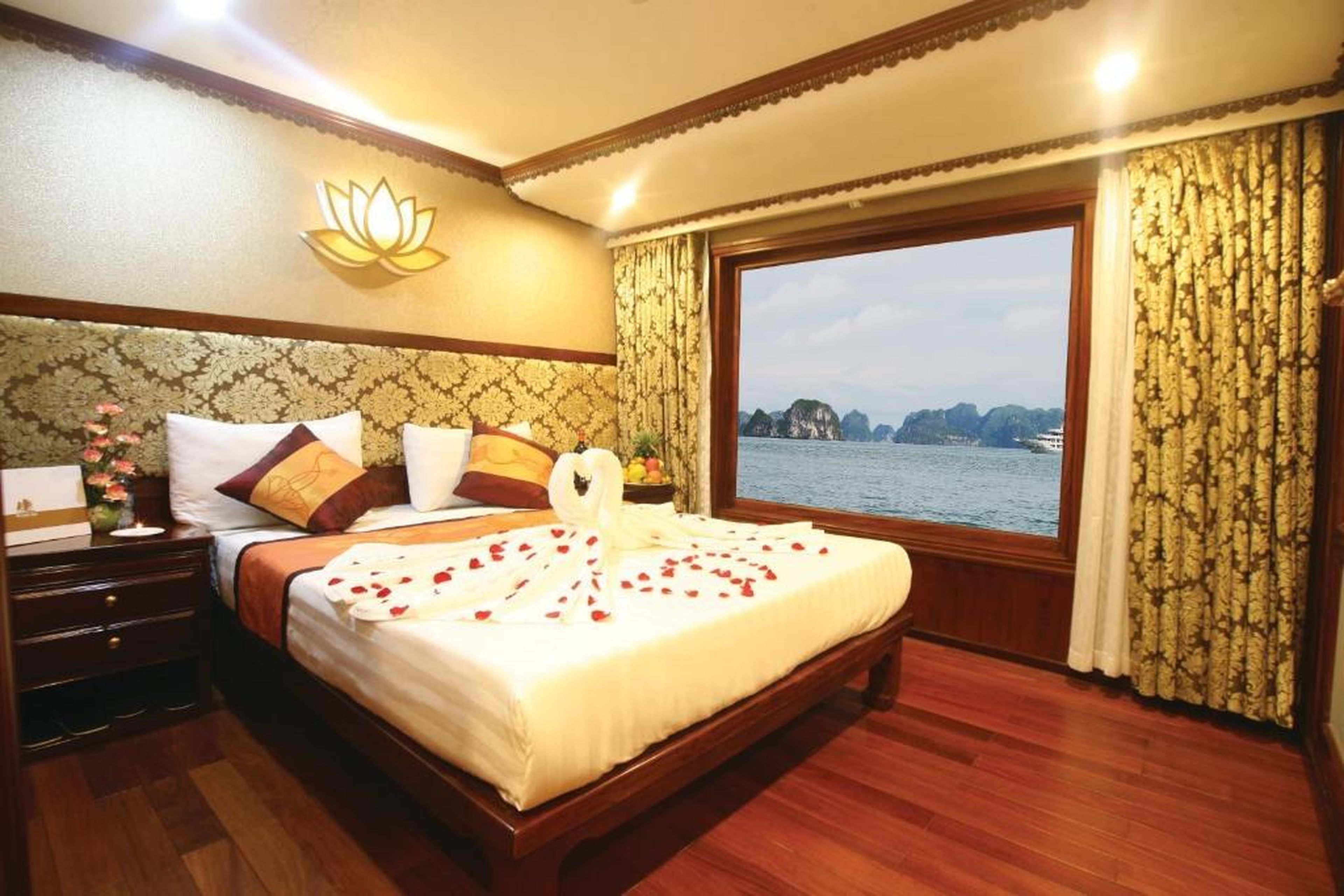 Oriental Sails Cruise - Hình 5