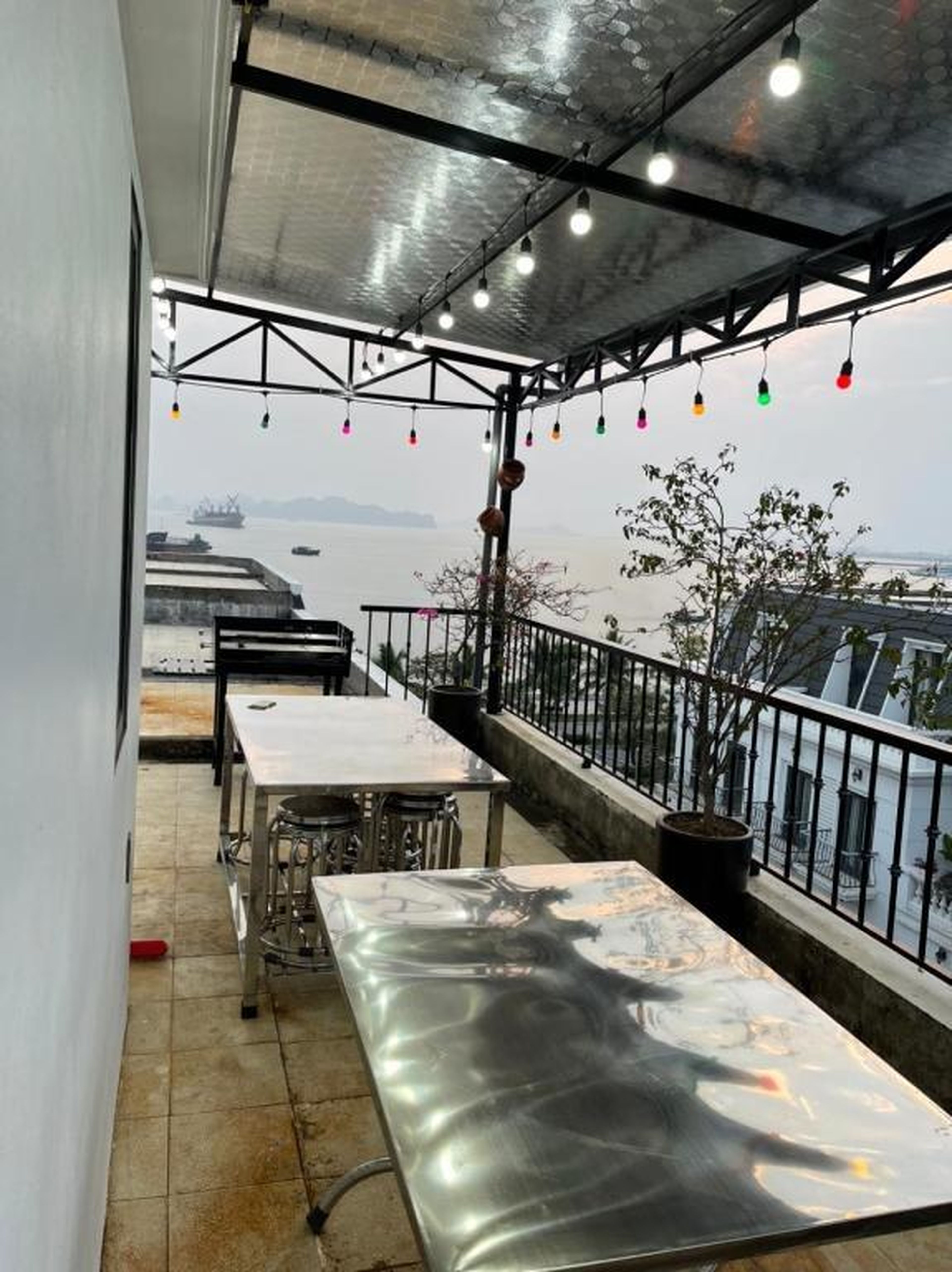 Tropical Villa Halong - Hình 36