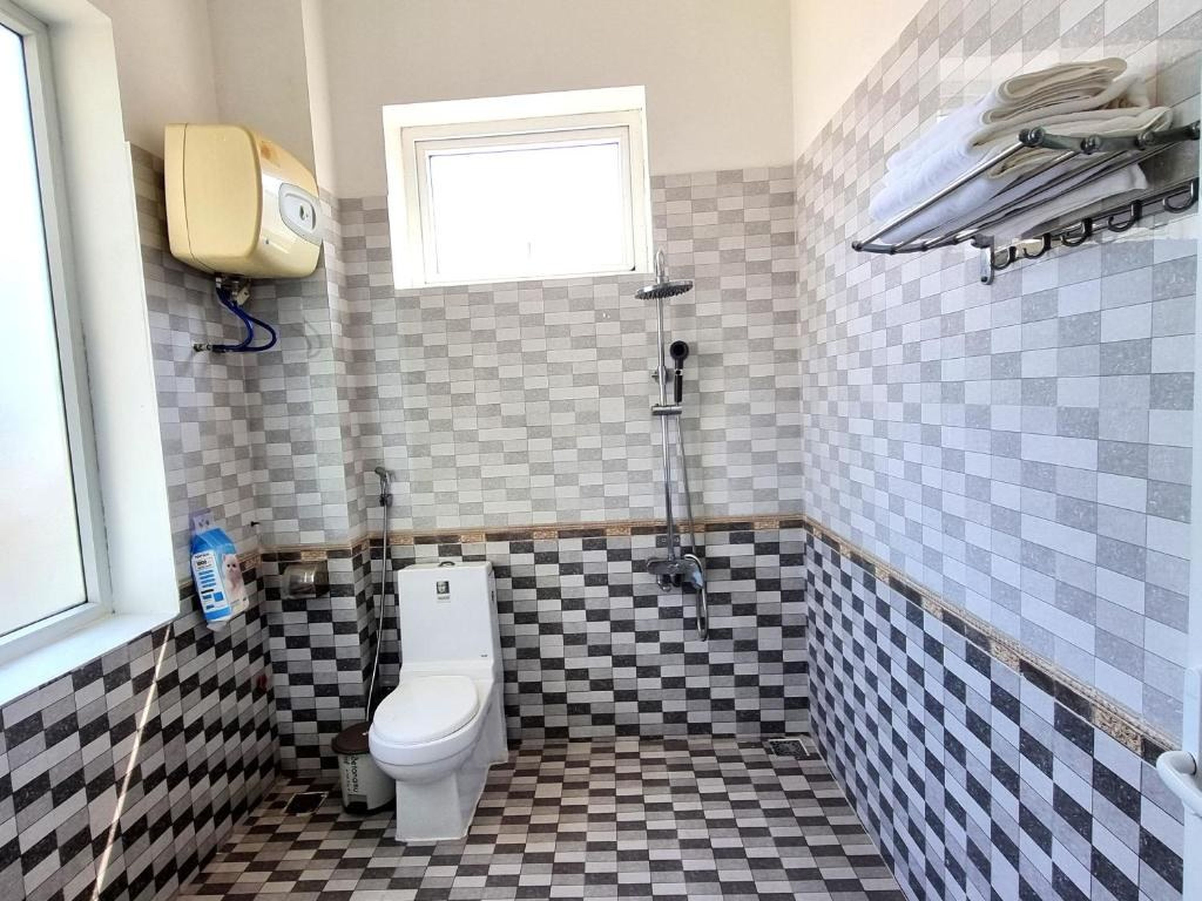 Top Hill Halong Homestay - Hình 44