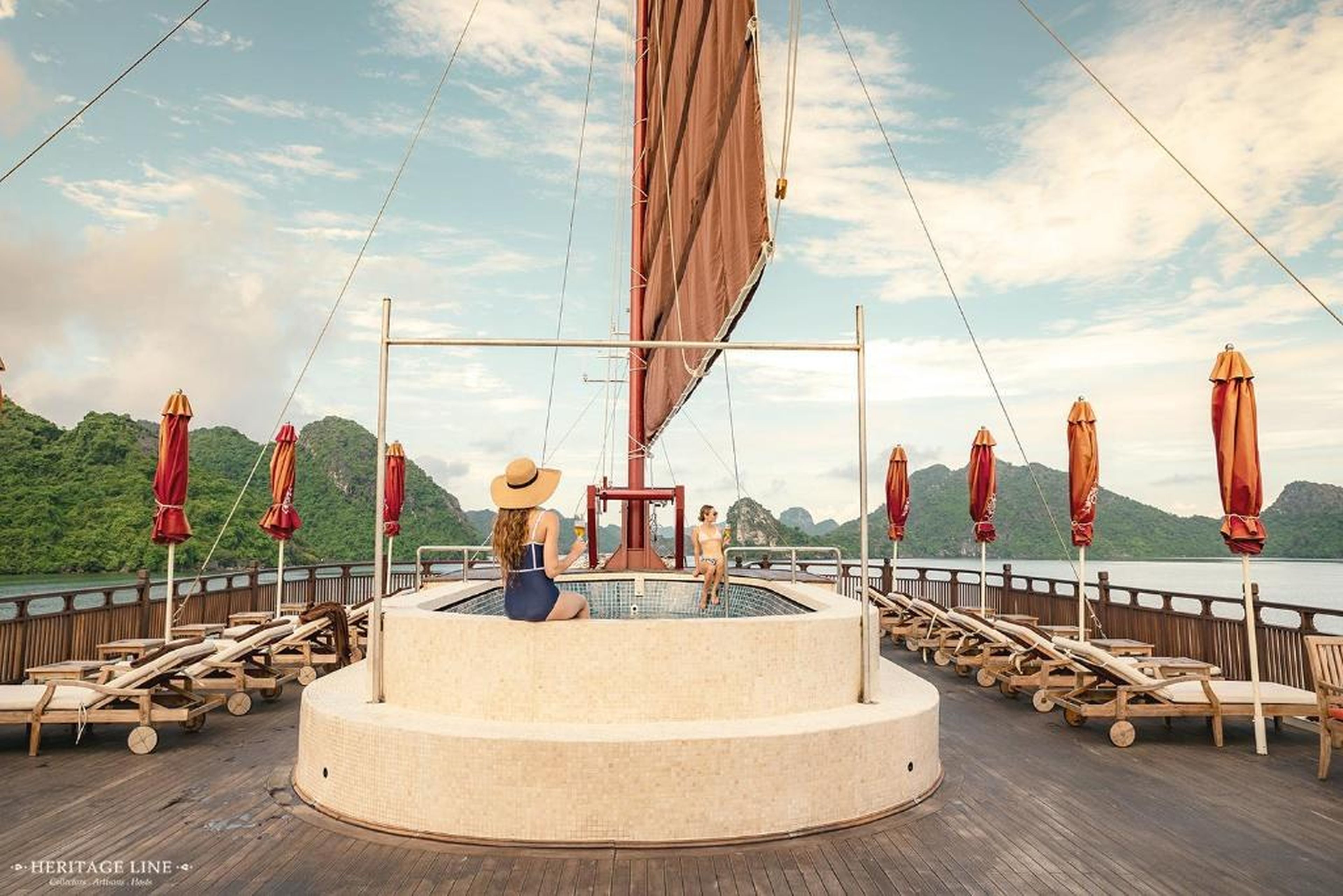 Heritage Line Ginger Cruise - Halong Bay & Lan Ha Bay - Hình 35