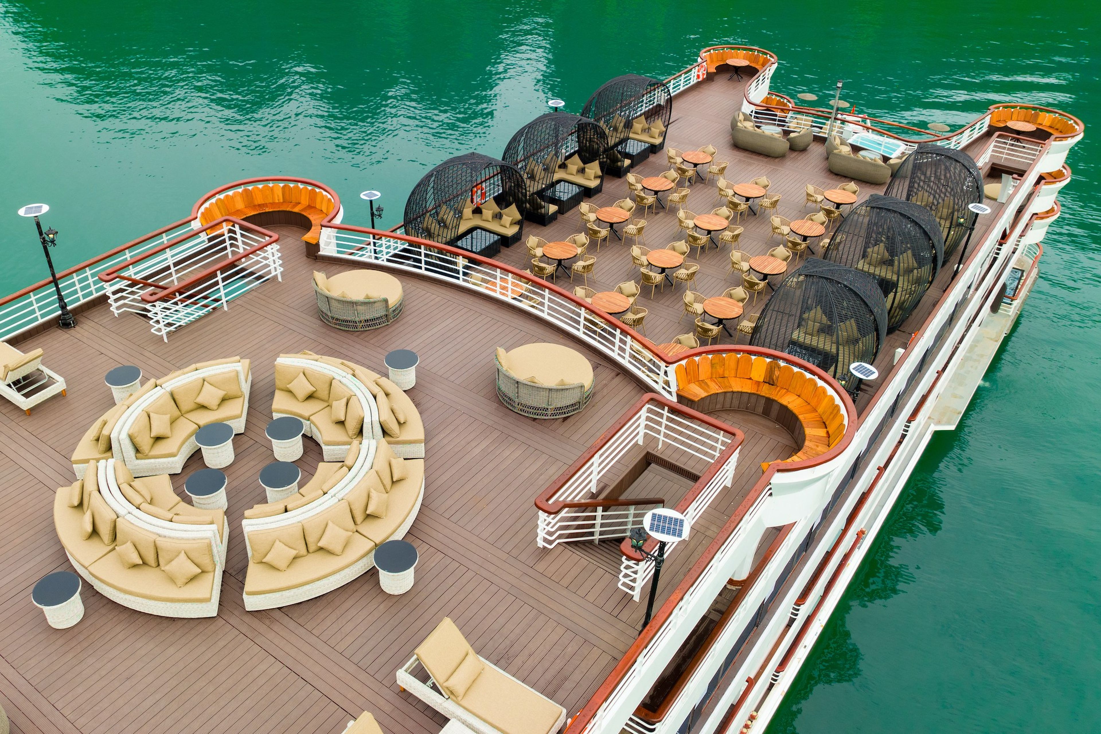 Discover the Heritage Bay with the Top 3 Luxury Ha Long Cruises - Hình 6