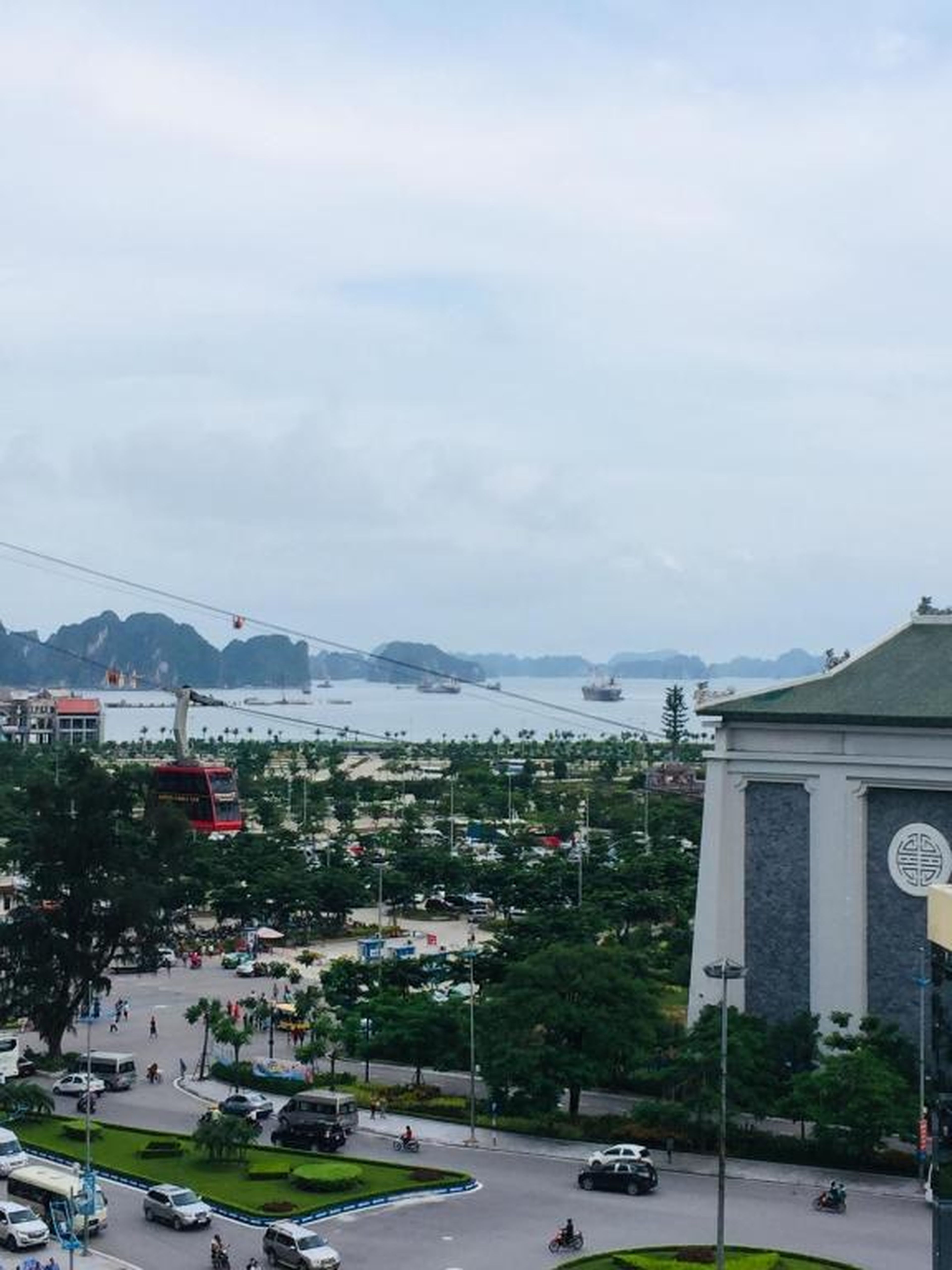 Ivy Hotel Bai Chay Ha Long - Hình 2