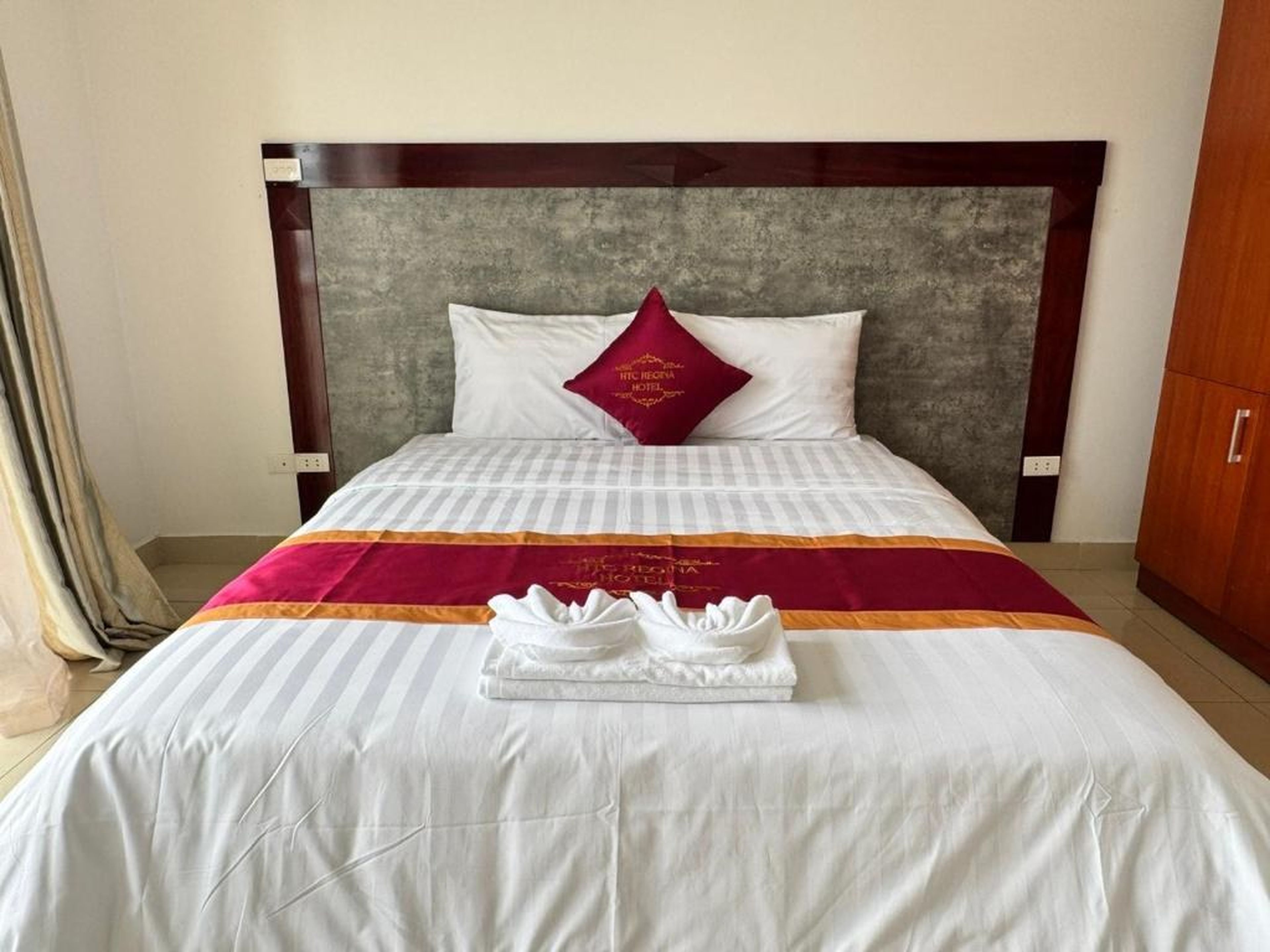 Htc regina hotel - Hình 32