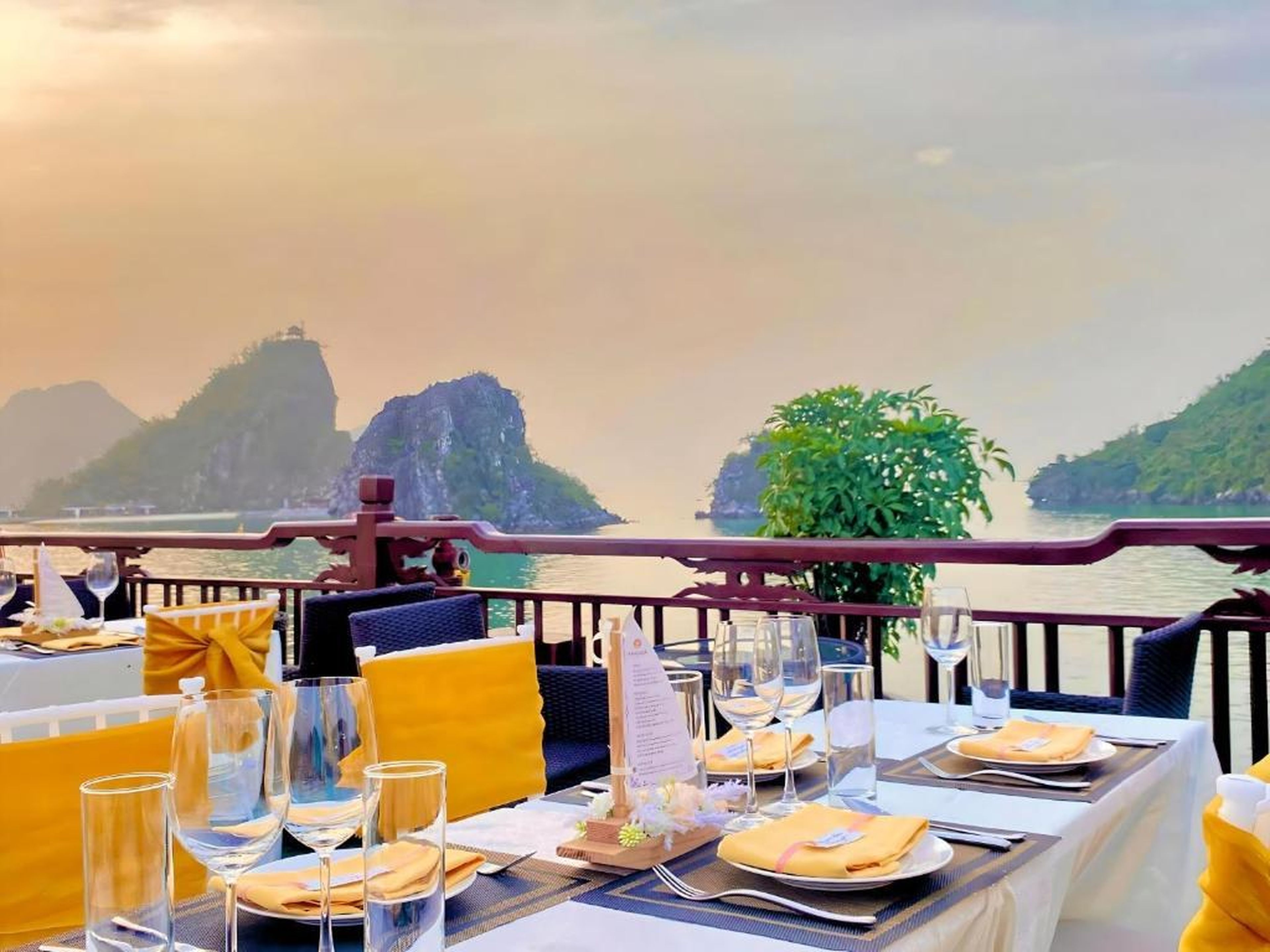 Amanda Cruise Ha Long Bay - Hình 11