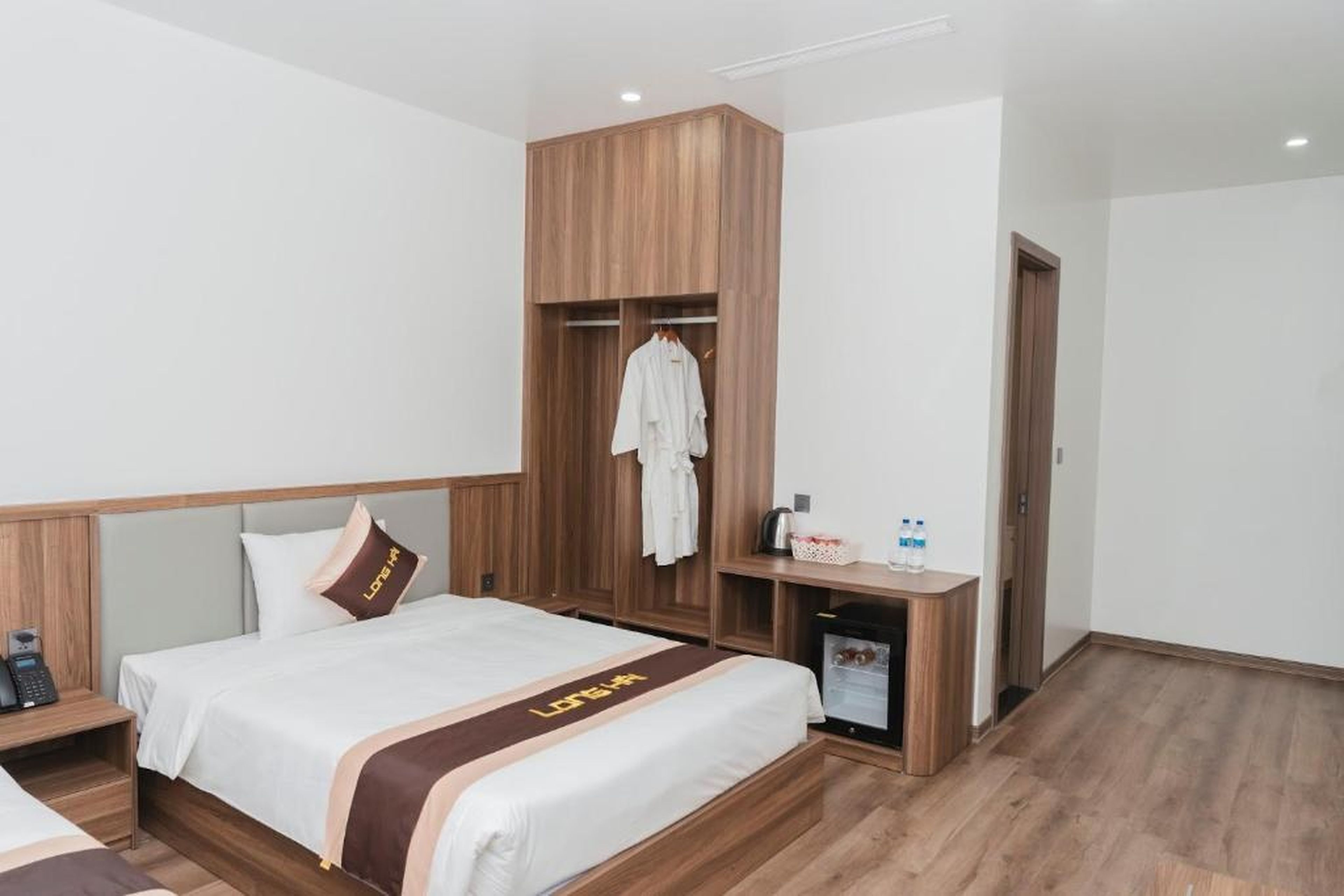 Long Hải Hotel - Hình 13