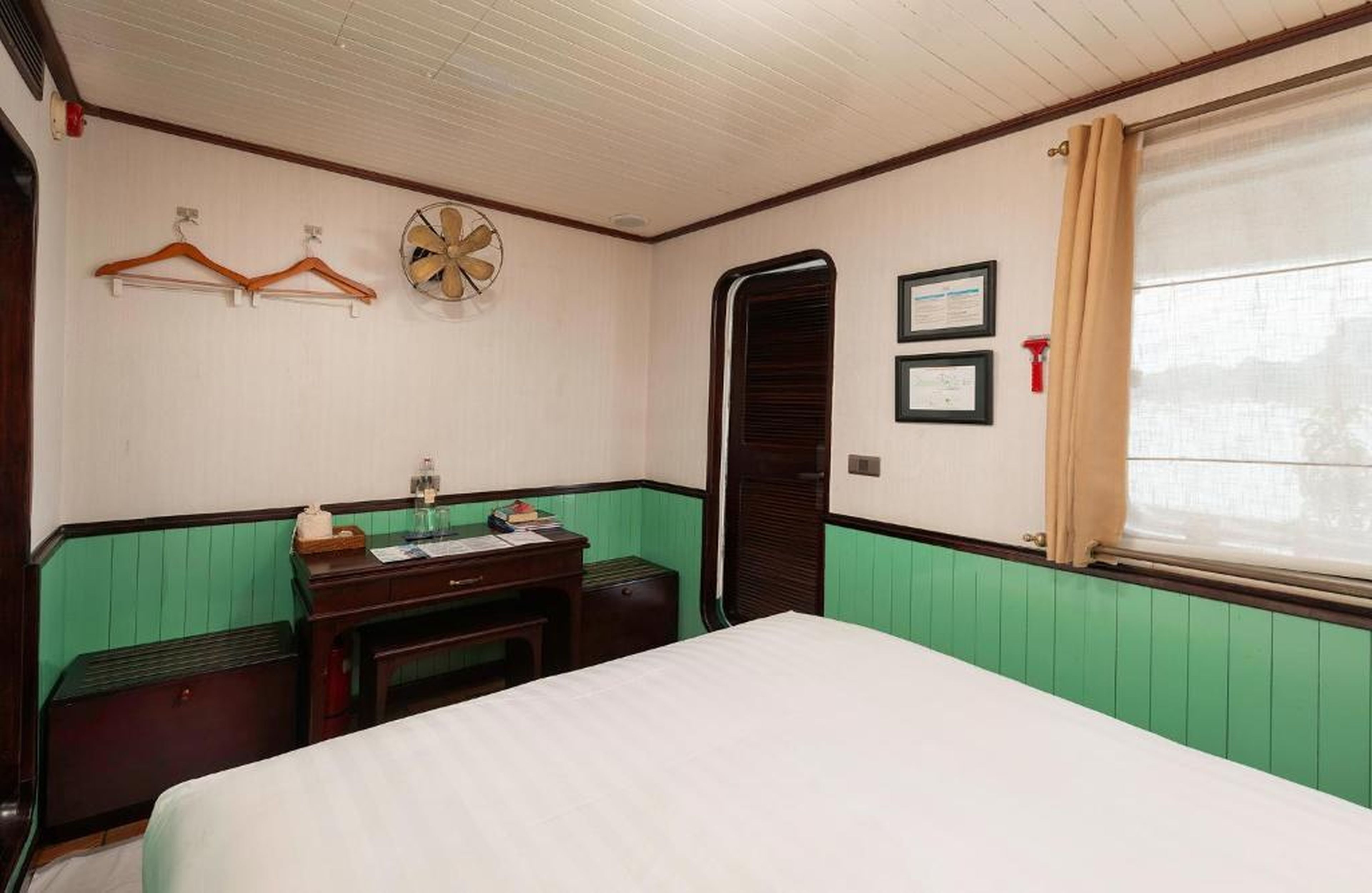 Emeraude Classic Cruises - Hình 26