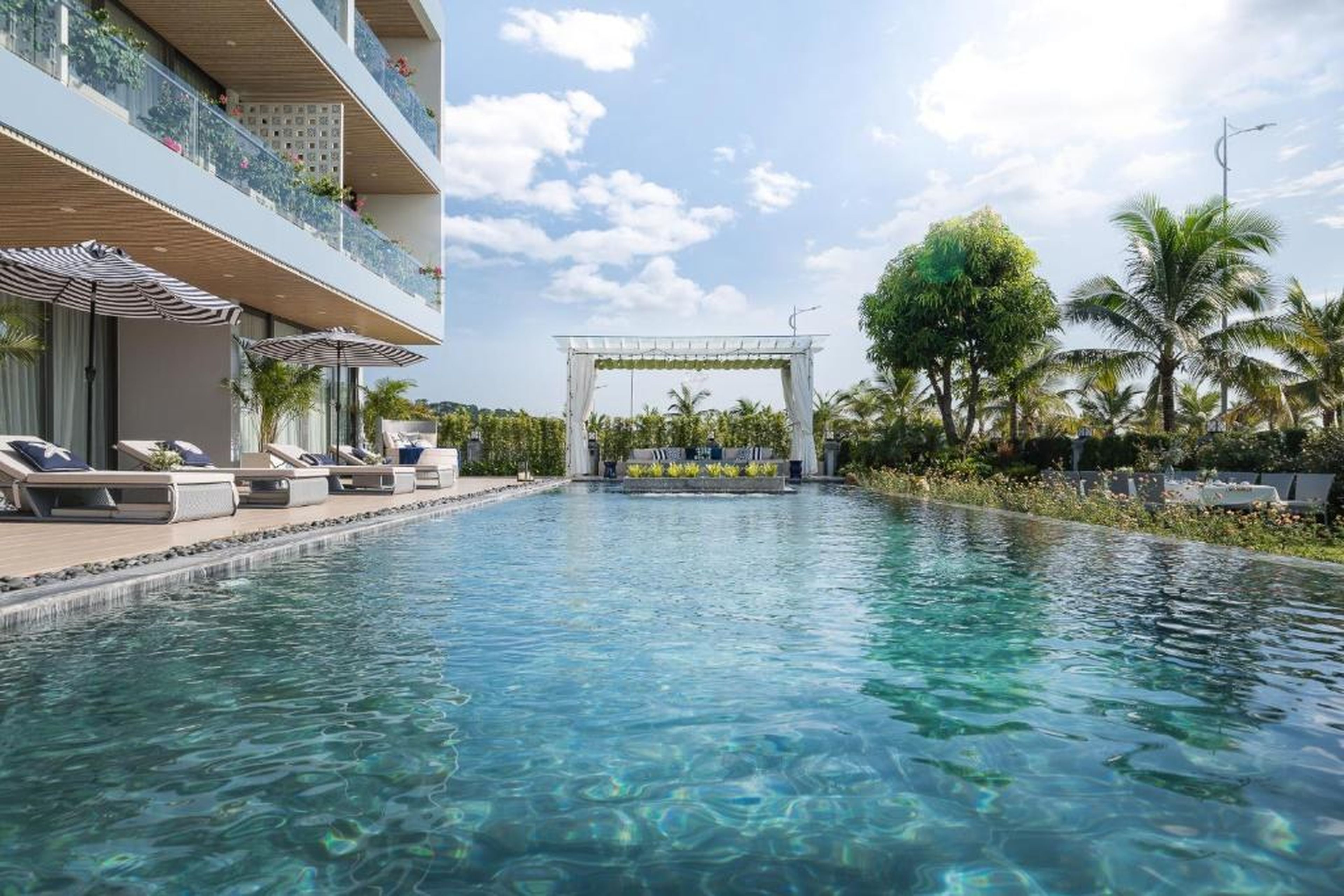 Tahagi Villa Tuan Chau Ha Long by HOFs - Hình 6