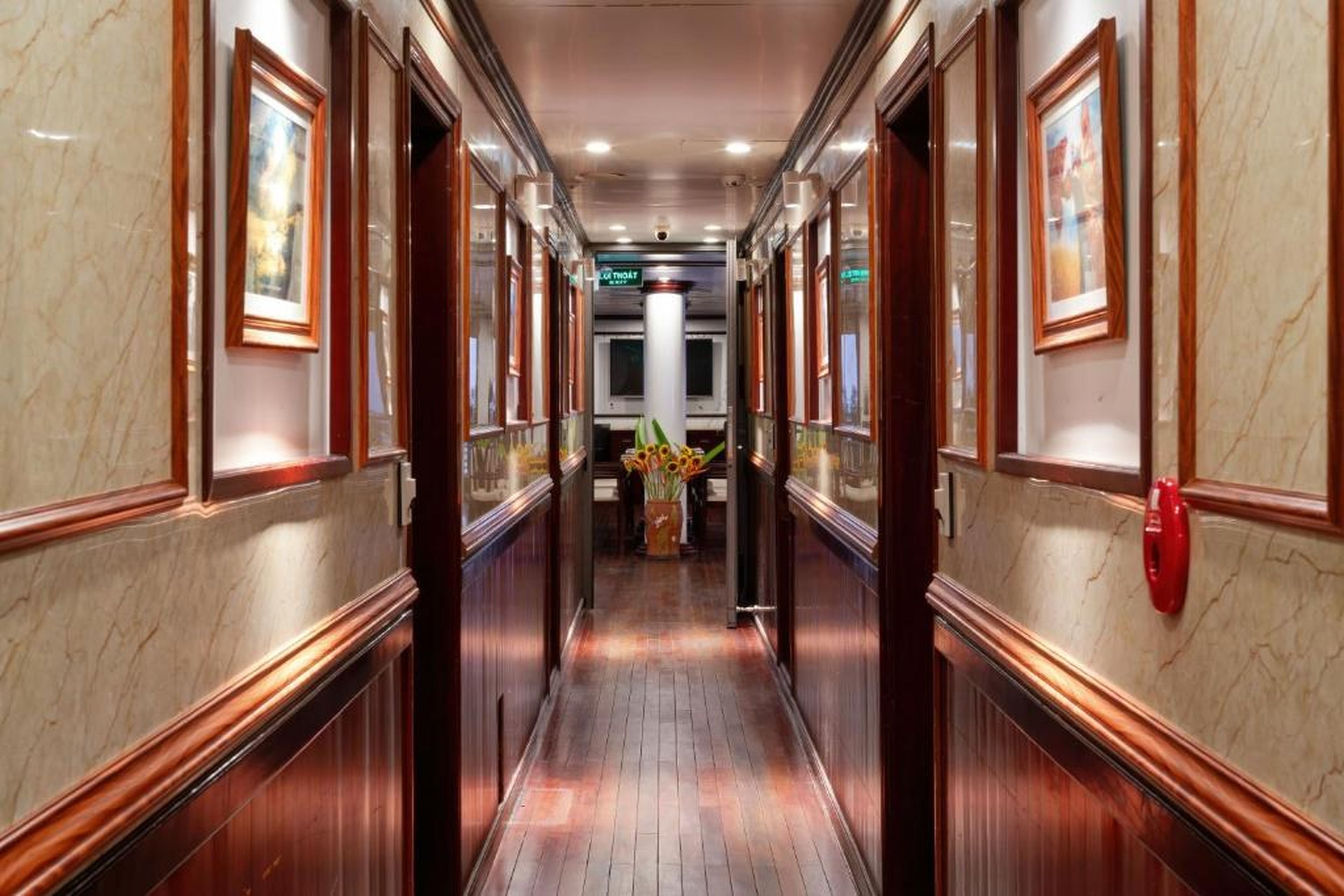 Swan Cruises Halong - Off-the-Beaten-Path Route - Hình 21
