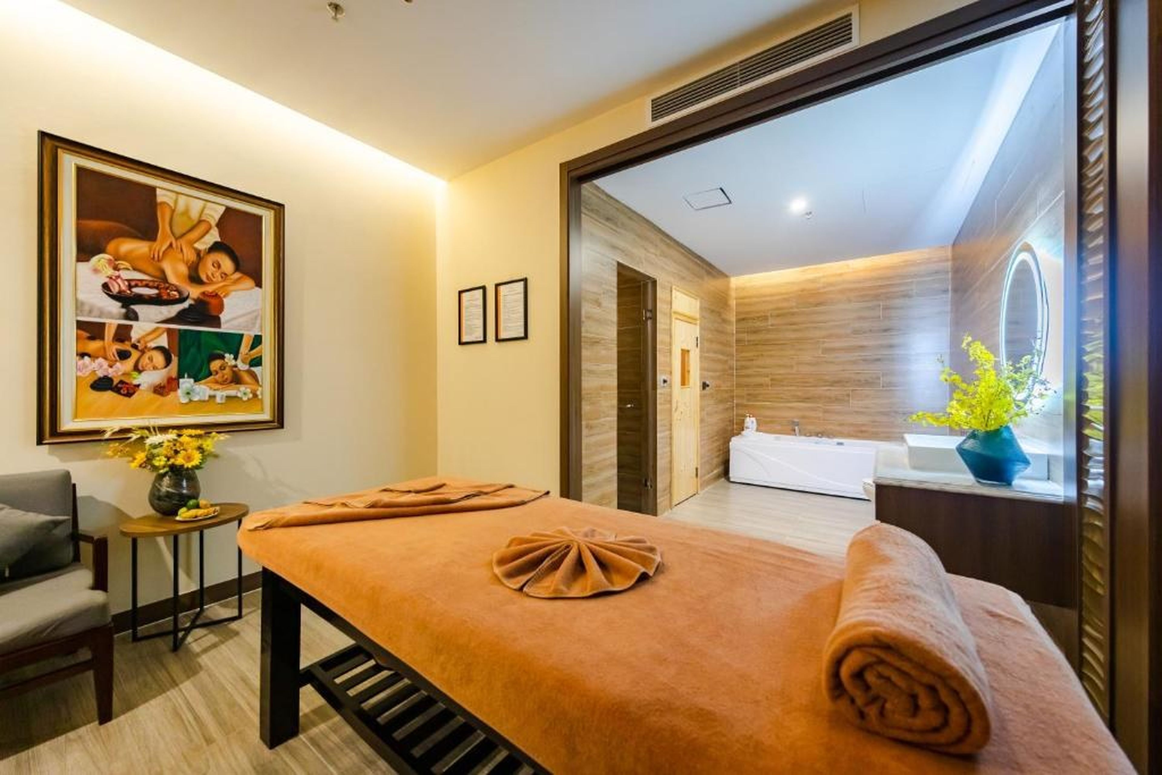 Muong Thanh Luxury Ha Long Centre Hotel - Hình 48