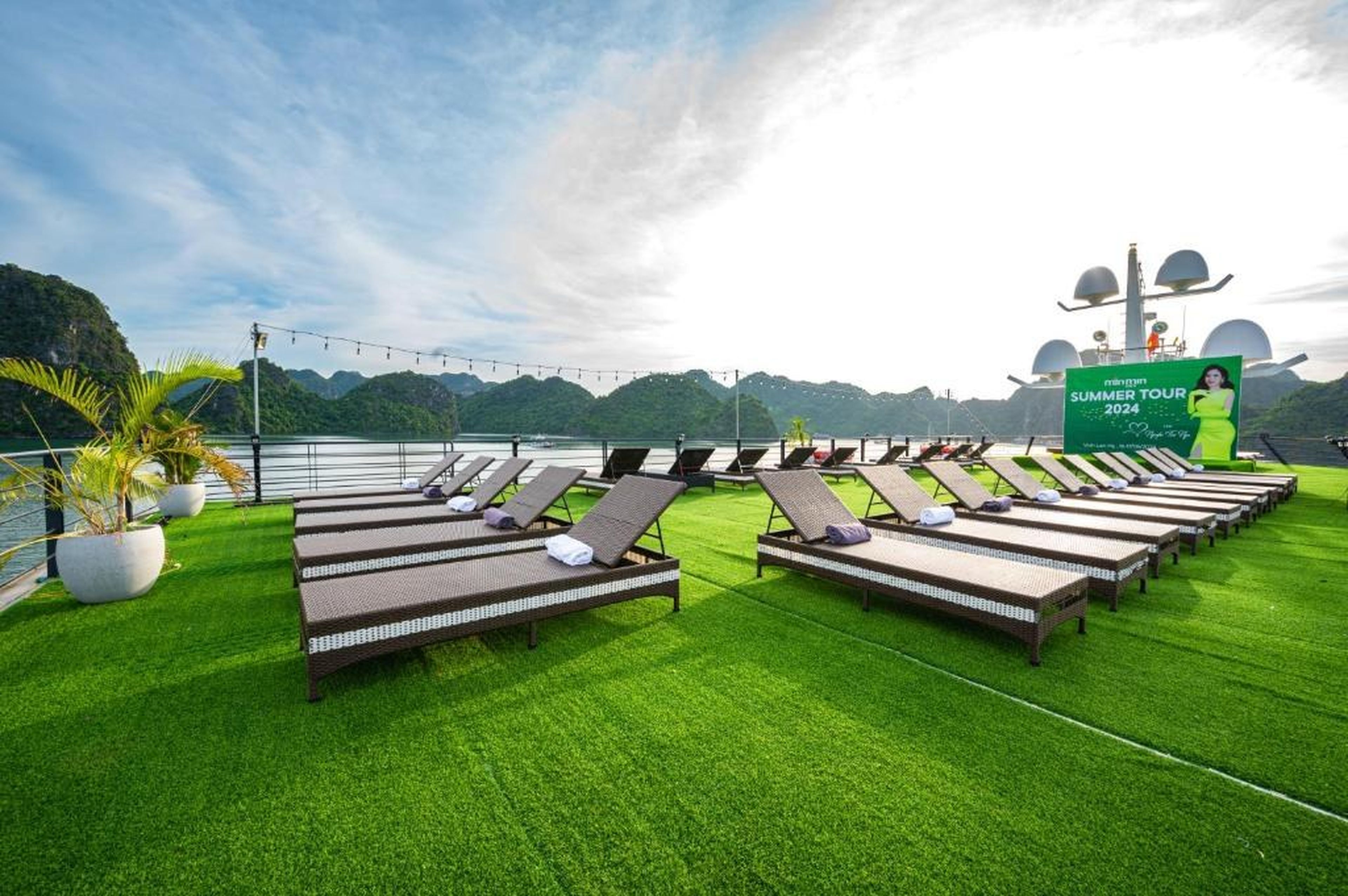 Venus Cruises Halong Bay by Venus Group - Hình 15