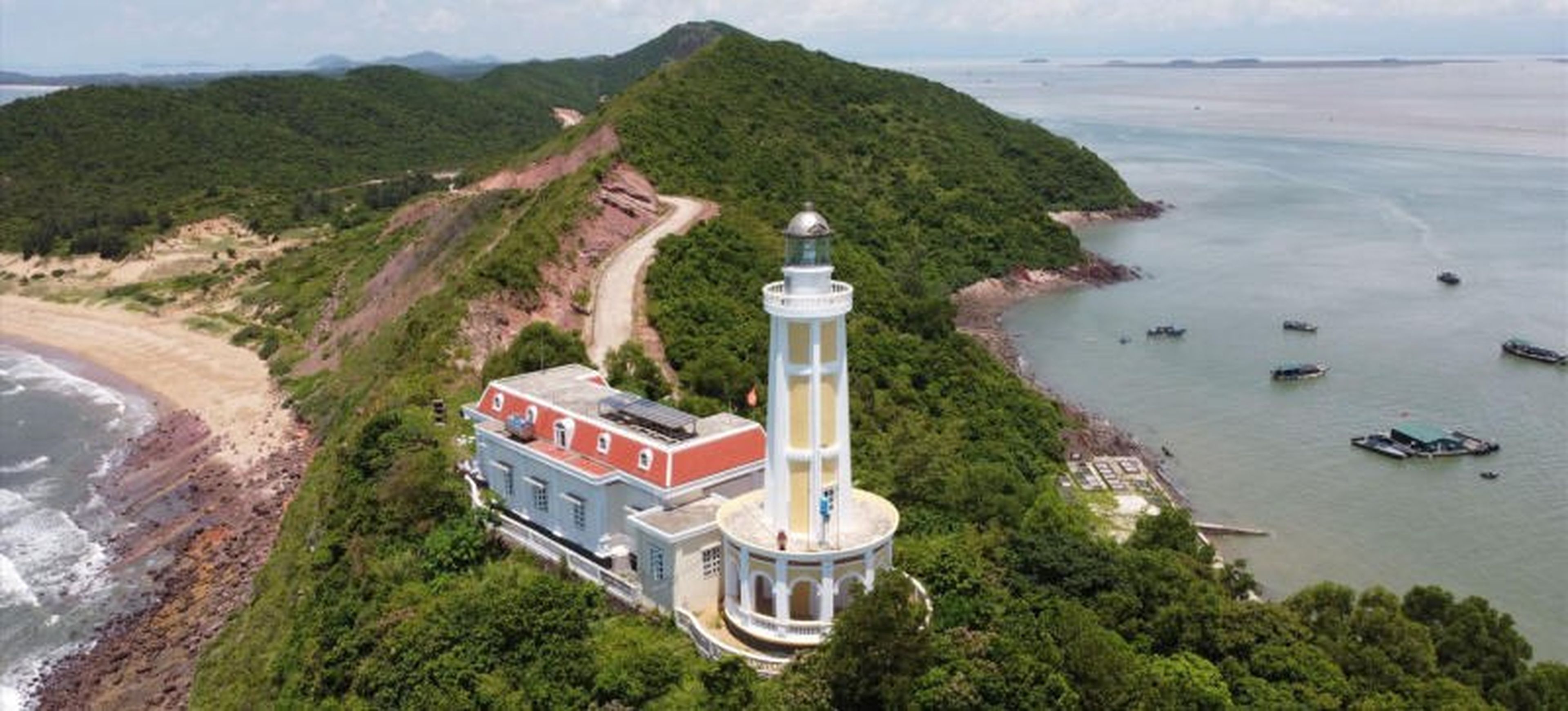 Khám phá Đảo Vĩnh Thực đầy nắng và gió ở Quảng Ninh - Hình 4