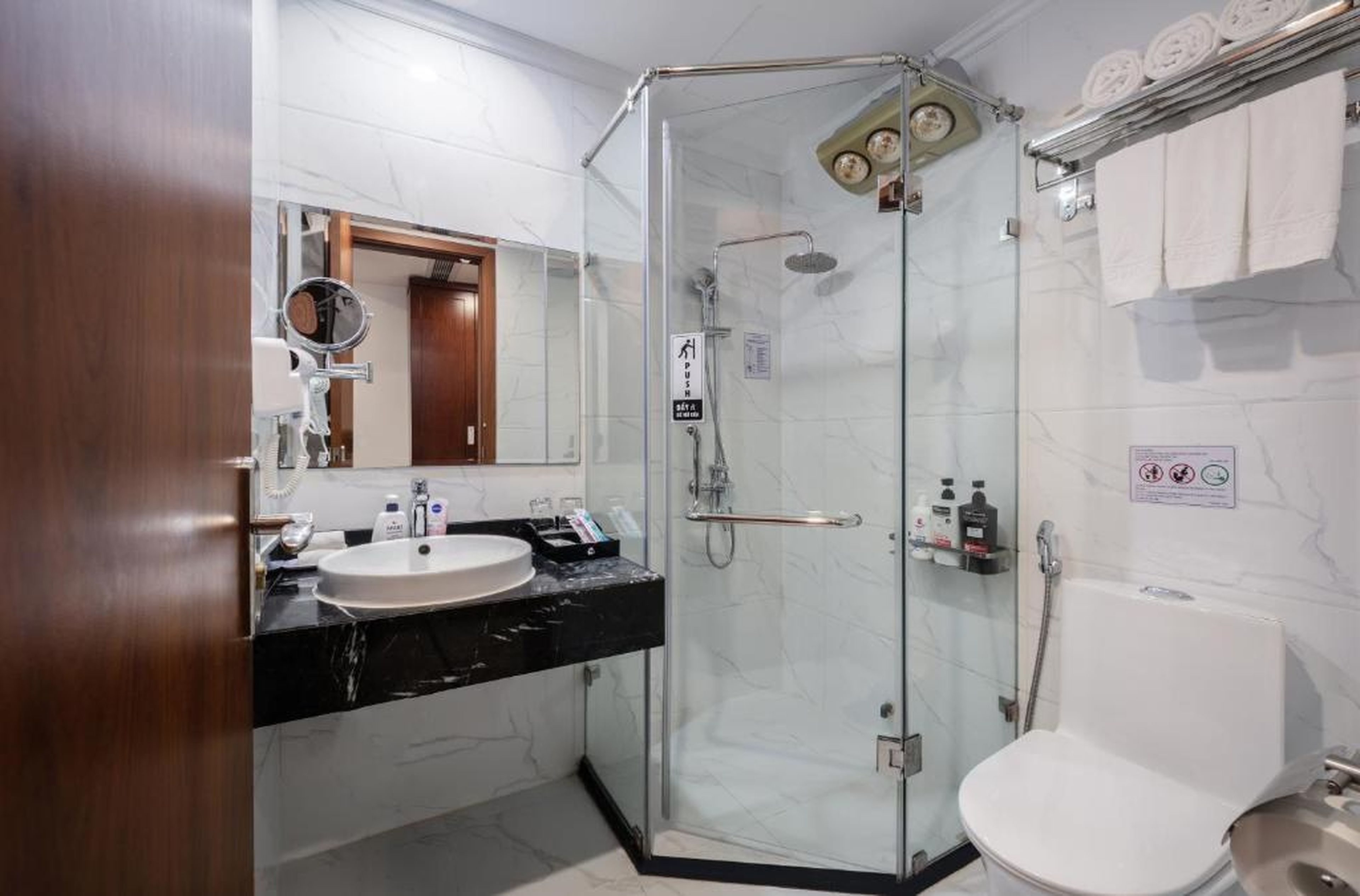 A25 Premium Hotel - Bãi Cháy Hạ Long - Hình 29