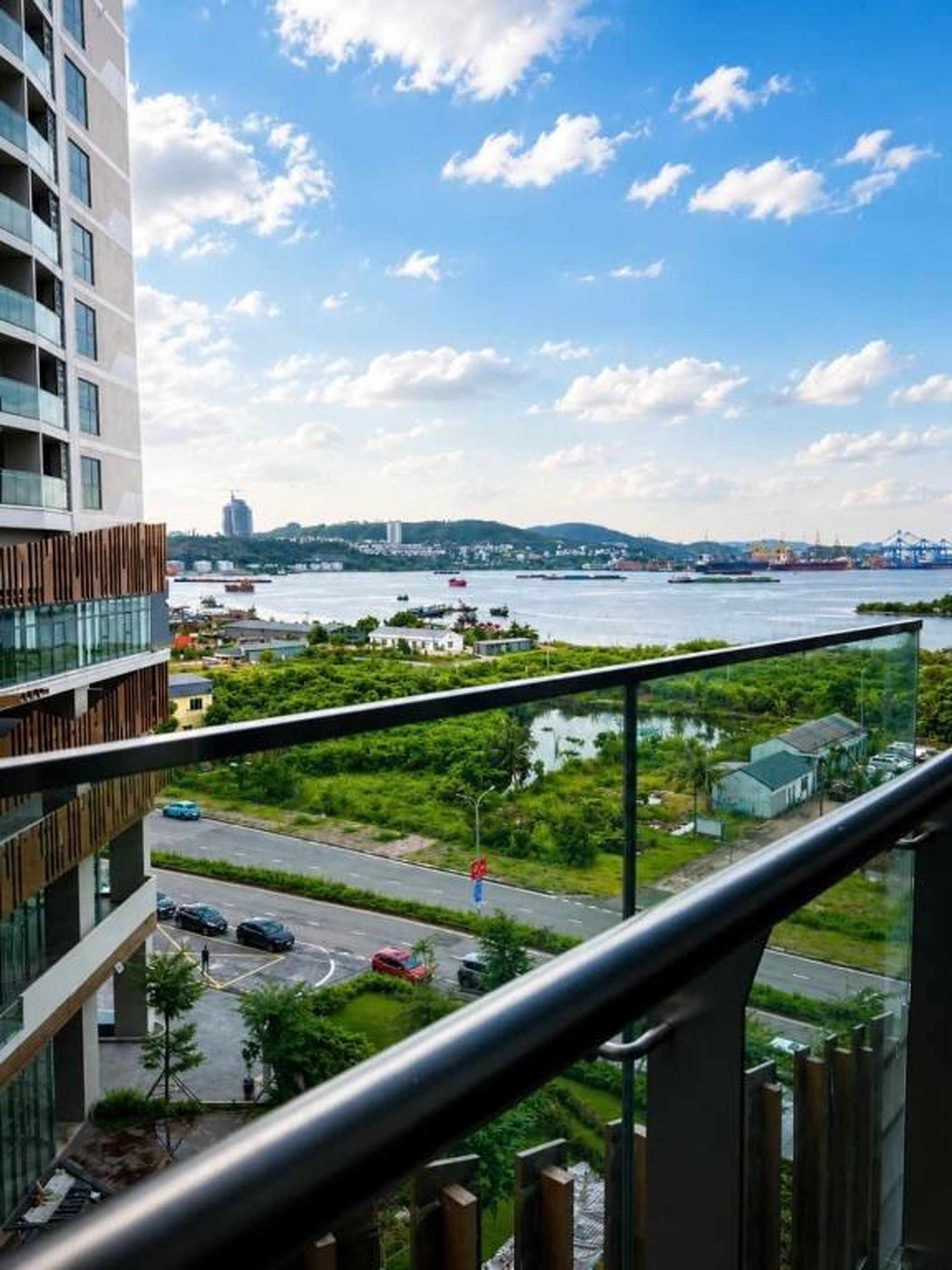 The Ruby Ha Long by LN Maison - Hình 4
