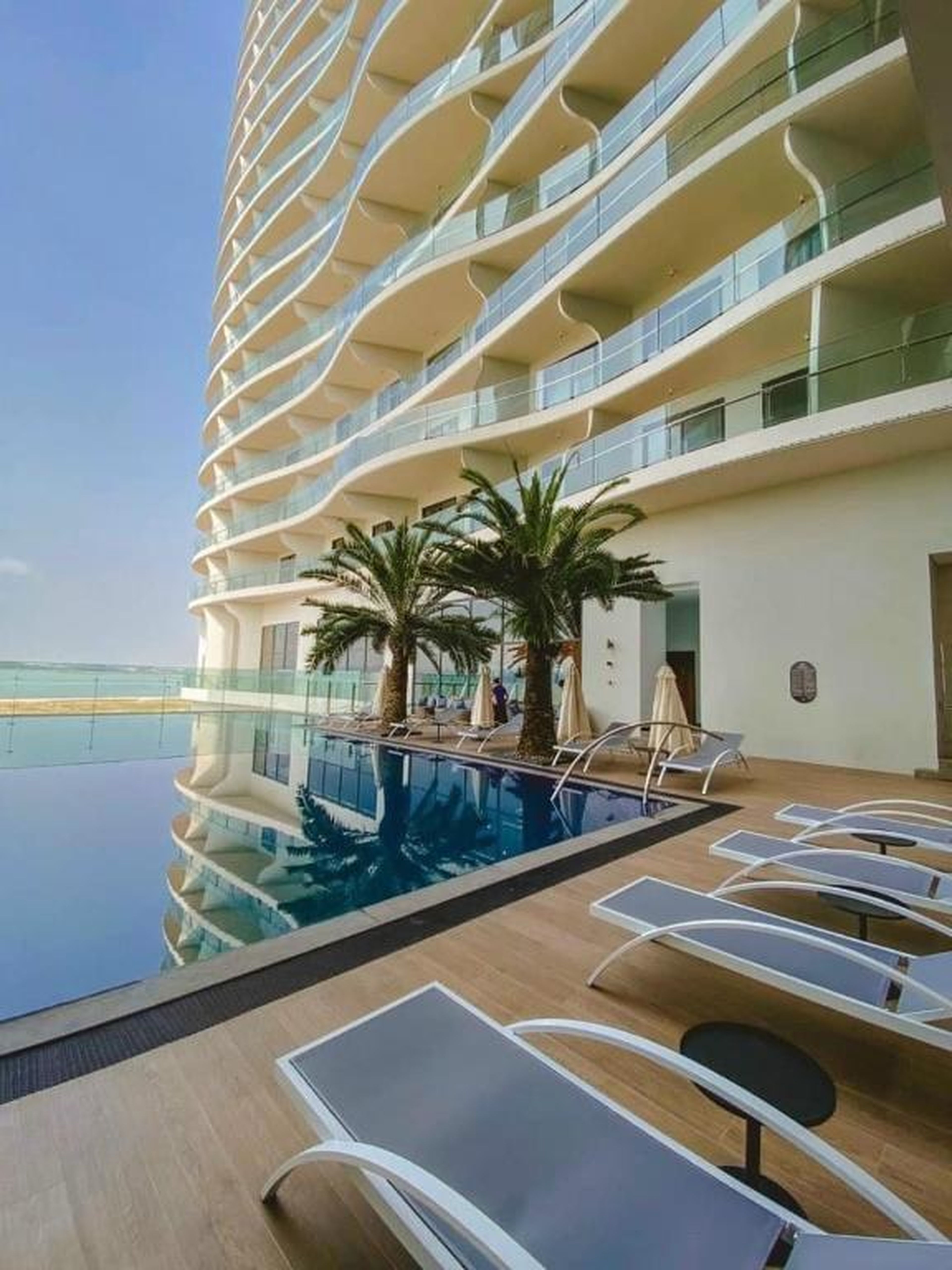 Residence By the Ha Long Beach Citadines Marina 1BR - Hình 2