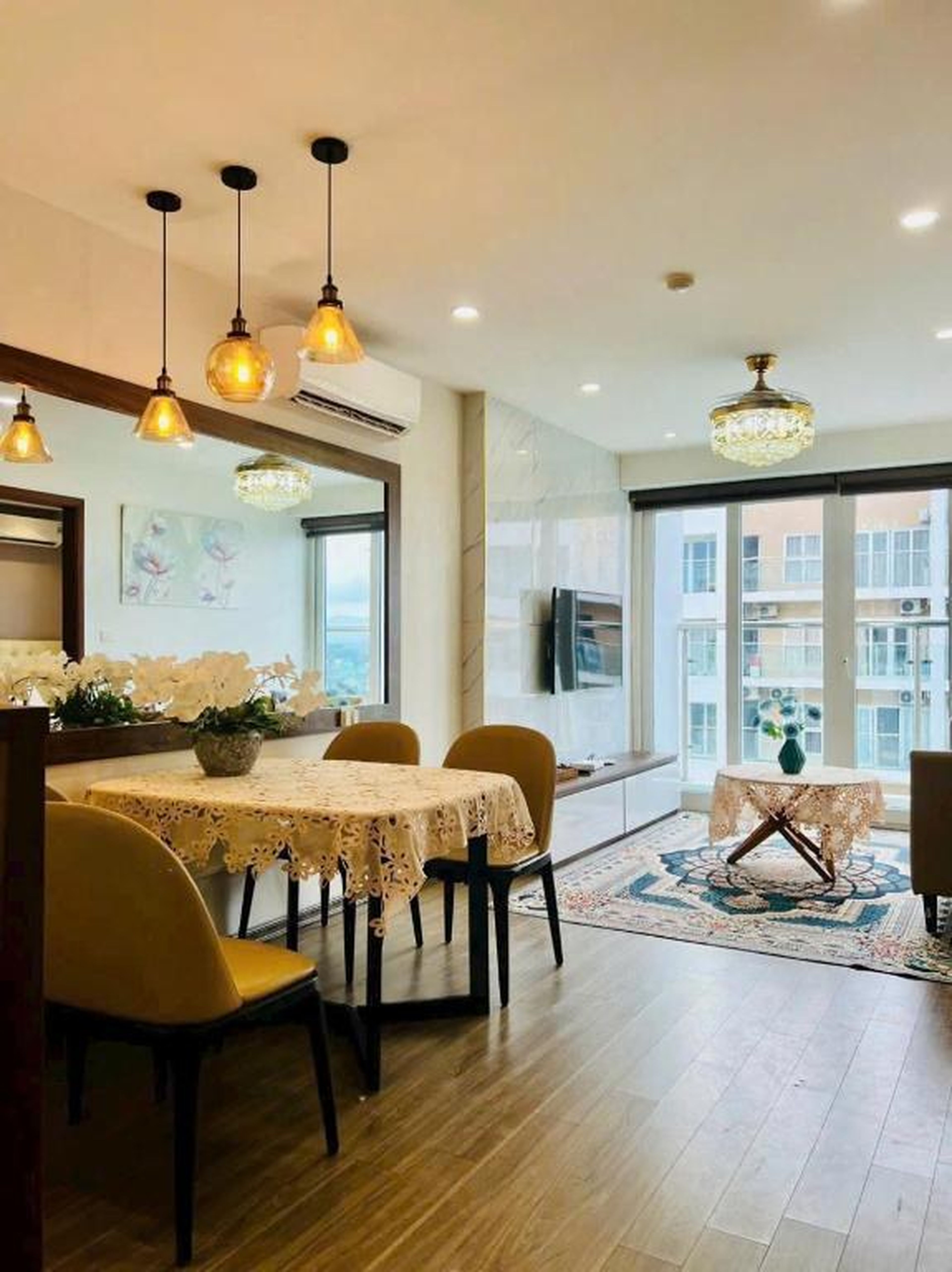 2BR Luxury Apt, Sea View, Heart of Bai Chay - Hình 20