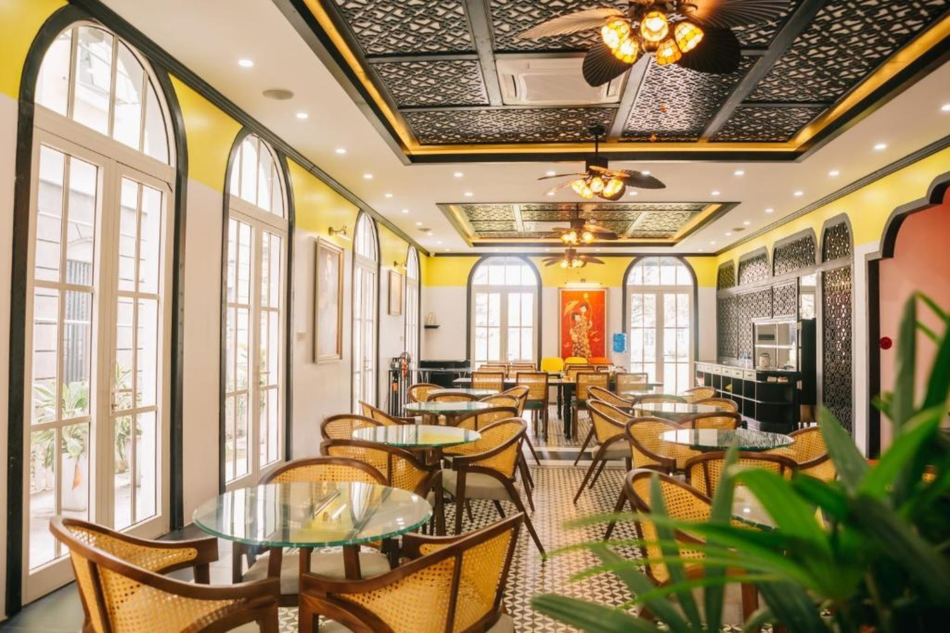 Alee HaLong Hotel - Hình 9
