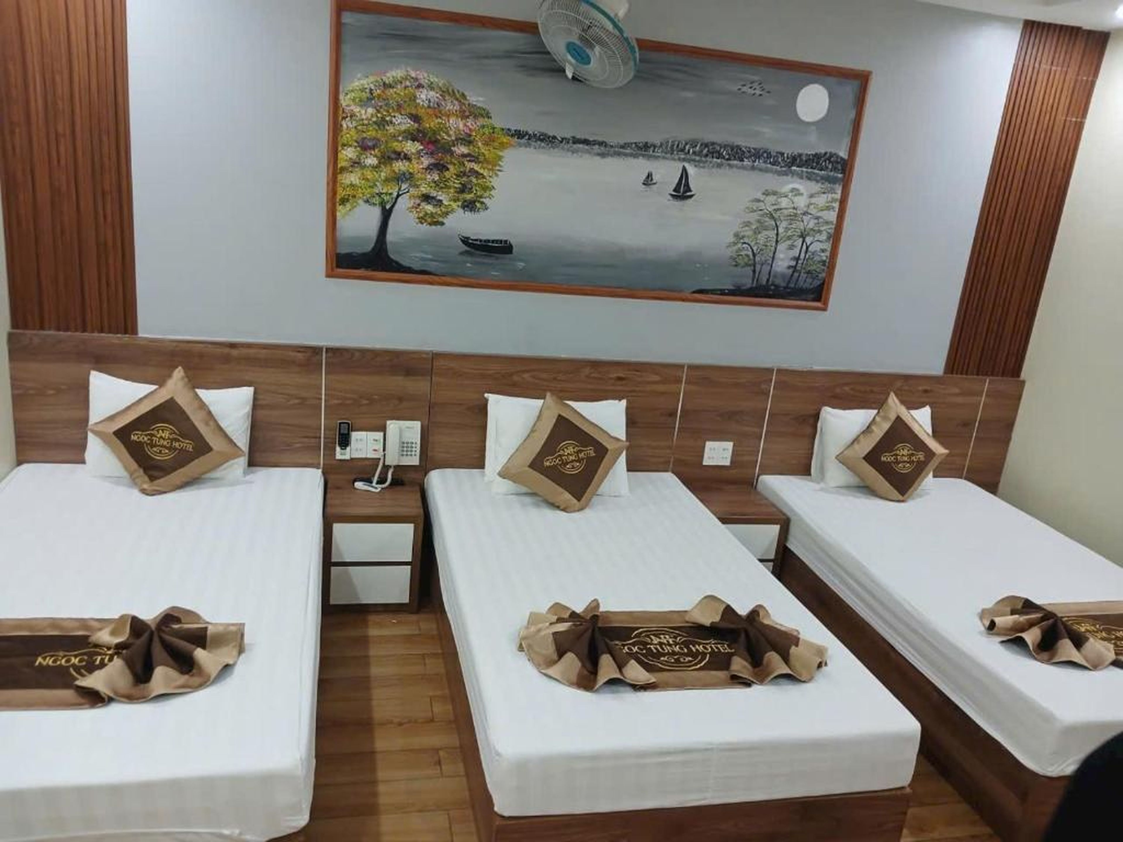 Ngọc Tùng Hotel - Hình 38