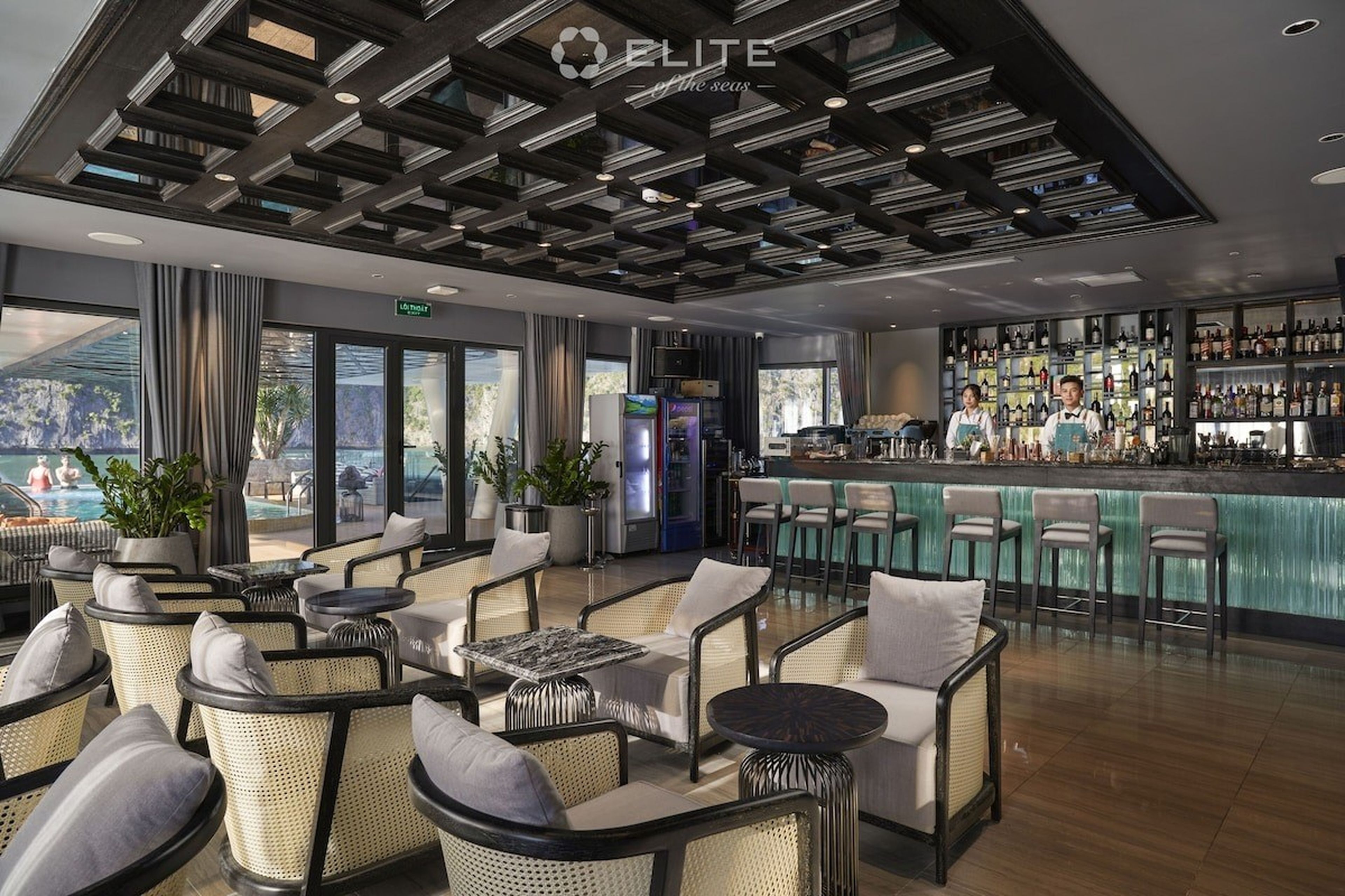 Ngao du vịnh Lan Hạ cùng du thuyền cao cấp 5 sao Elite of the Seas Lan Hạ - Hình 10