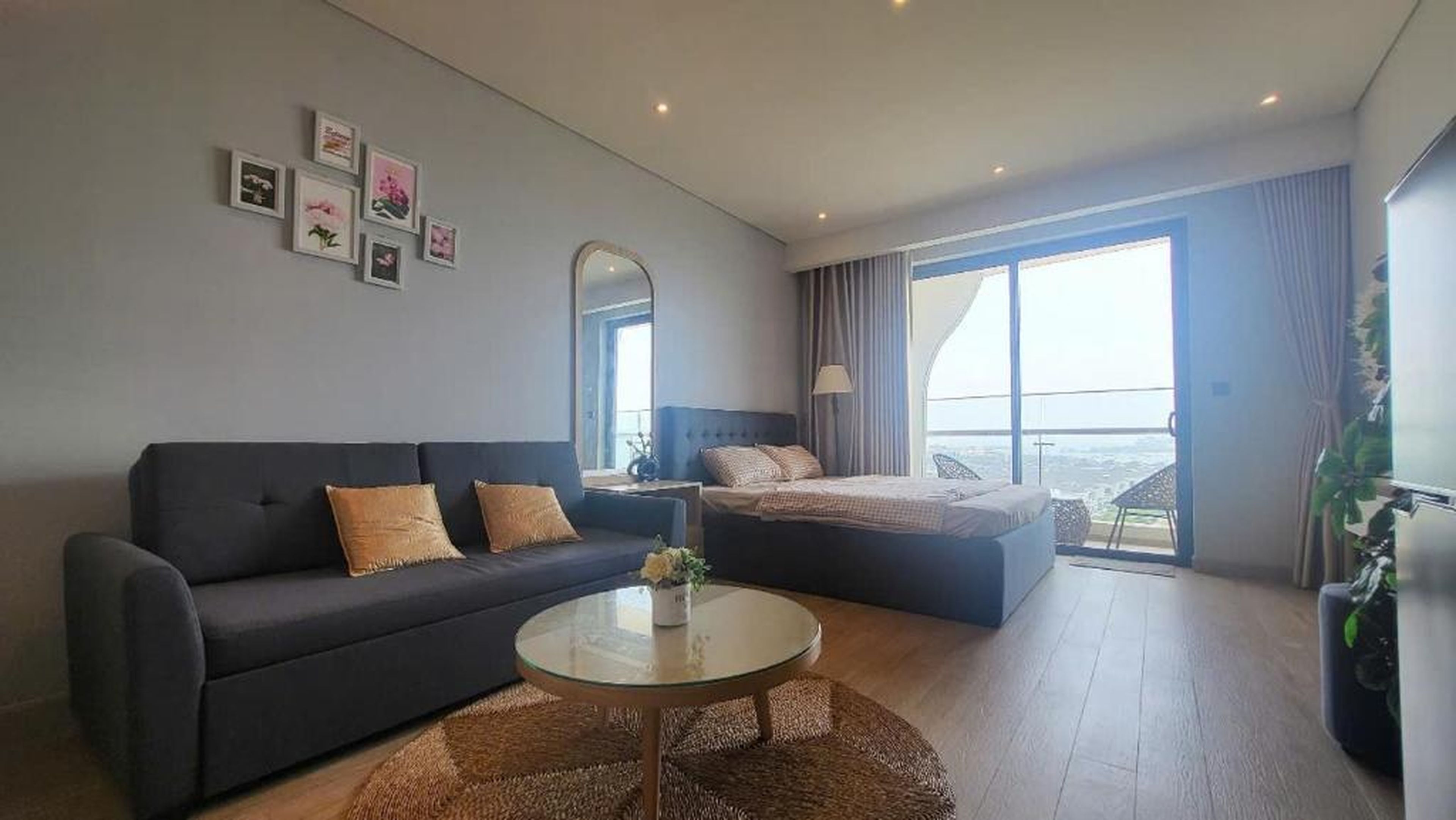 MiVi Seaview Homestay Citadines Marina Hung Thang Ha Long - Hình 3