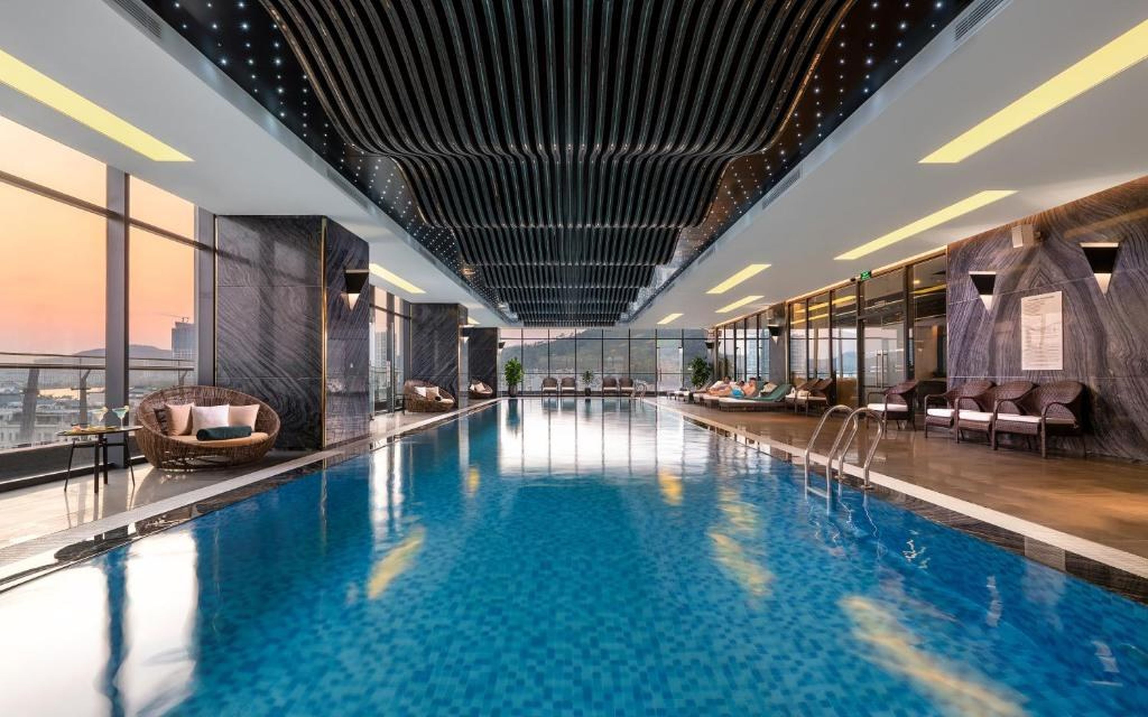 DeLaSea Ha Long Hotel - Modern Bayview Escape - Hình 48