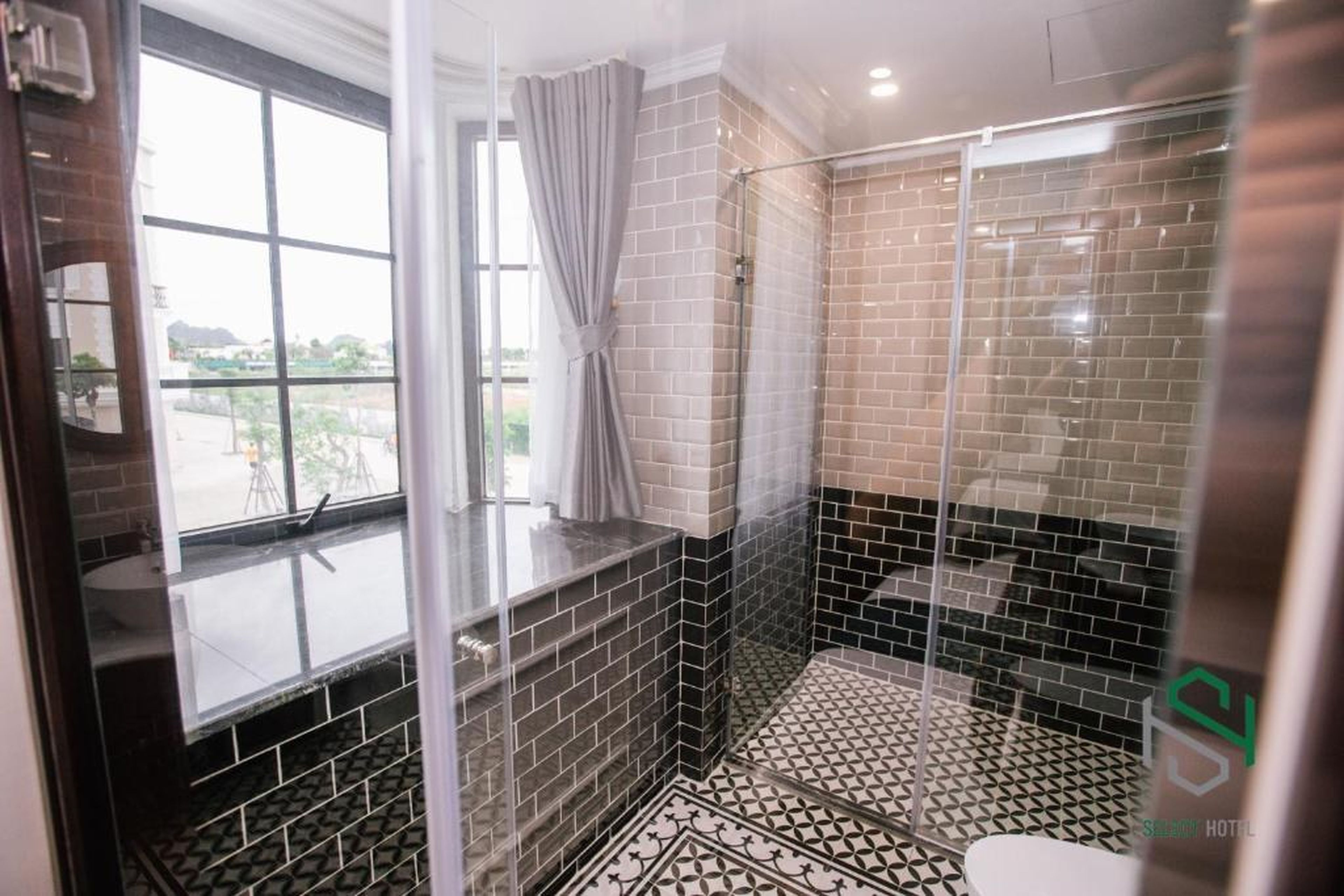 Selecthotel Hạ Long - Hình 25