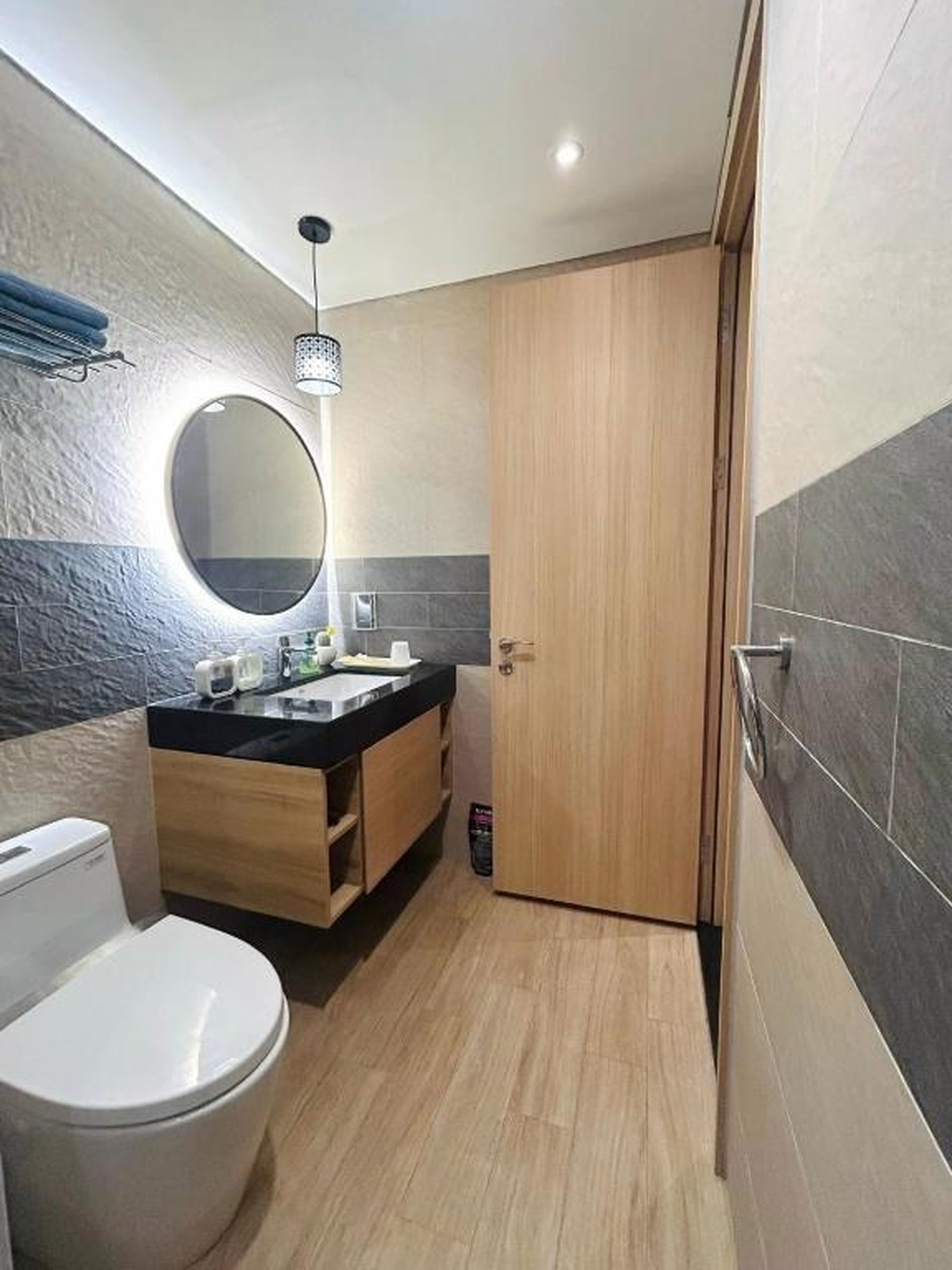 MiVi Seaview Homestay Citadines Marina Hung Thang Ha Long - Hình 32
