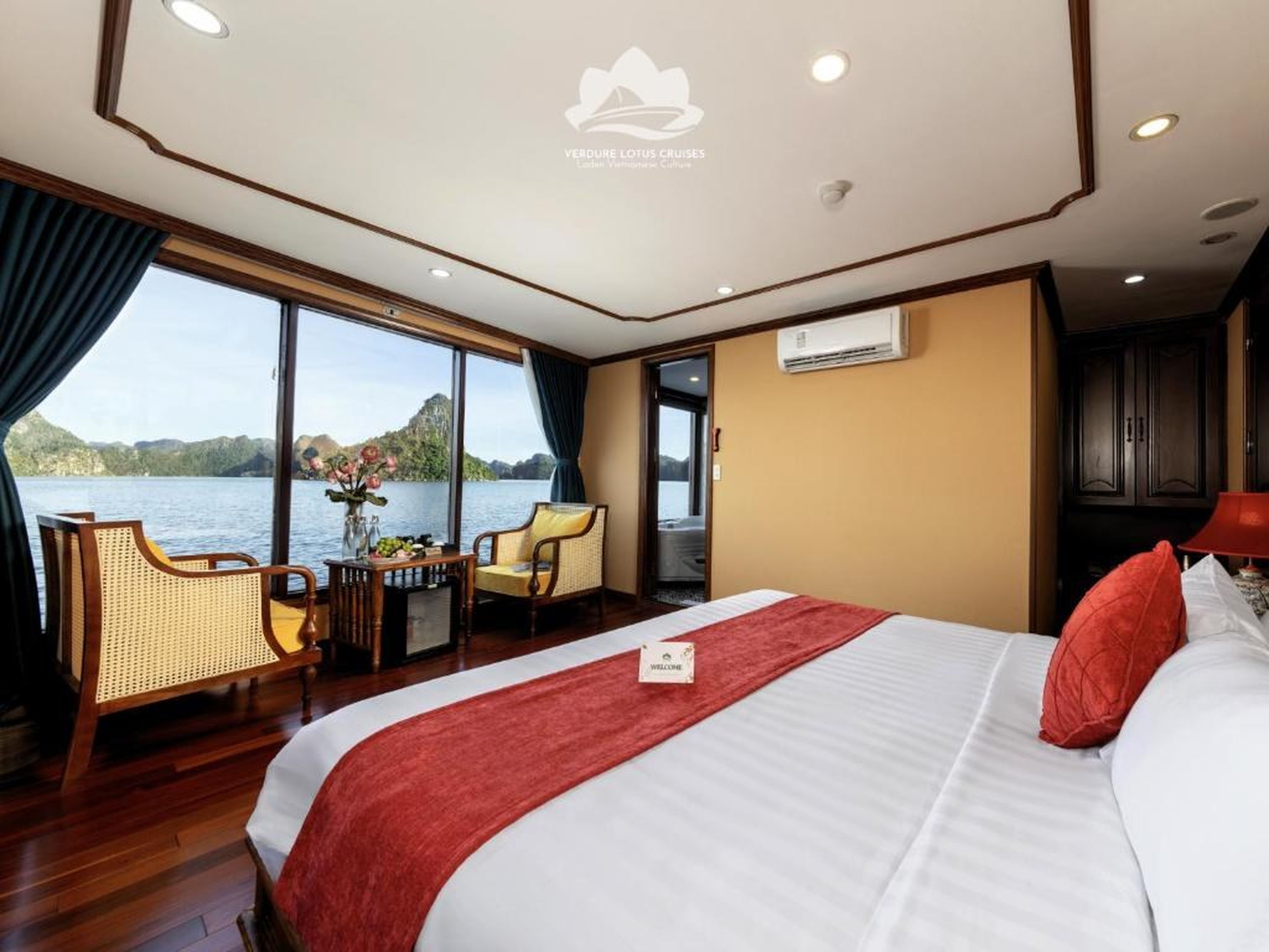 Verdure Lotus Grandeur Cruise on Ha Long Bay - Hình 18