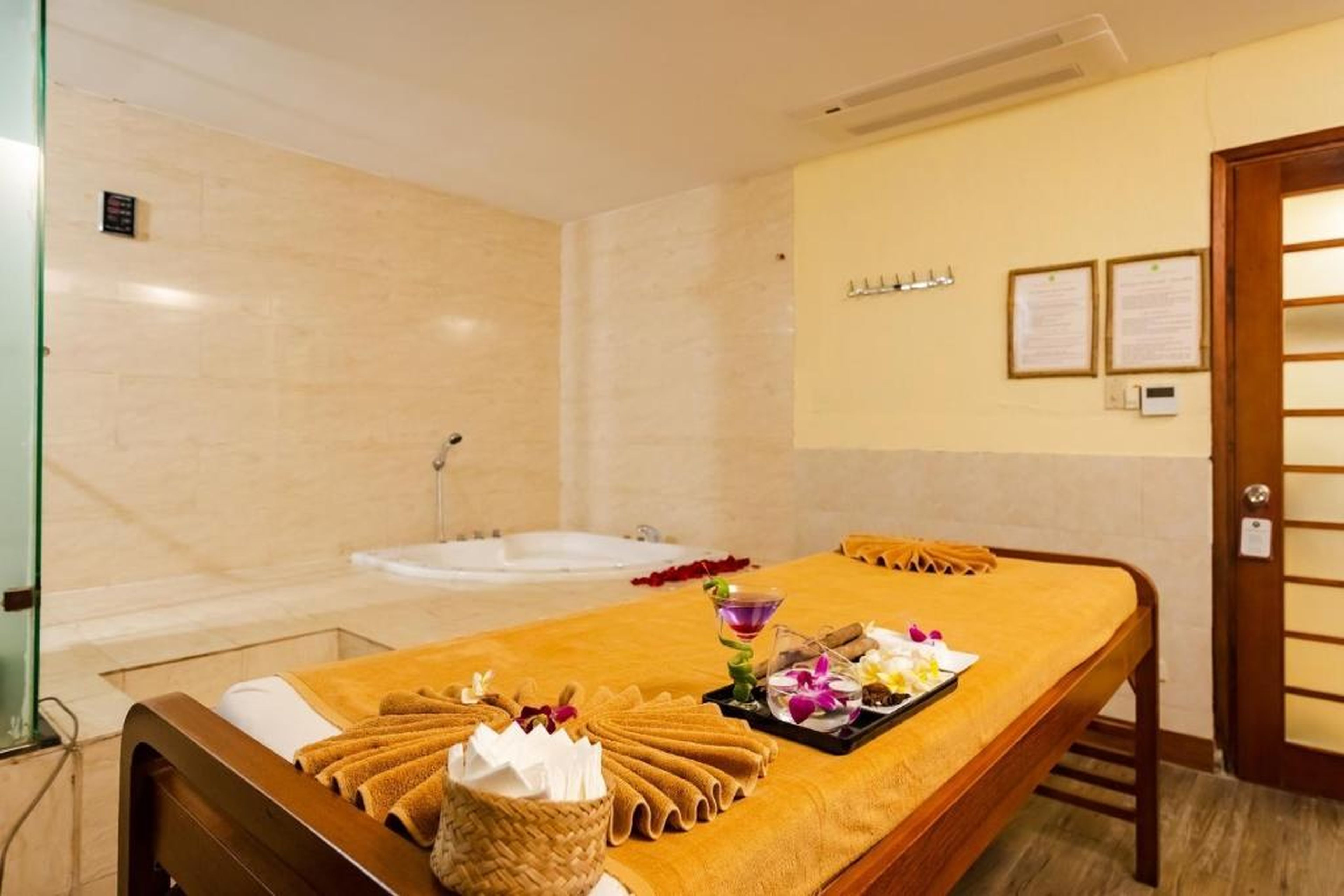 Muong Thanh Grand Ha Long Hotel - Hình 1